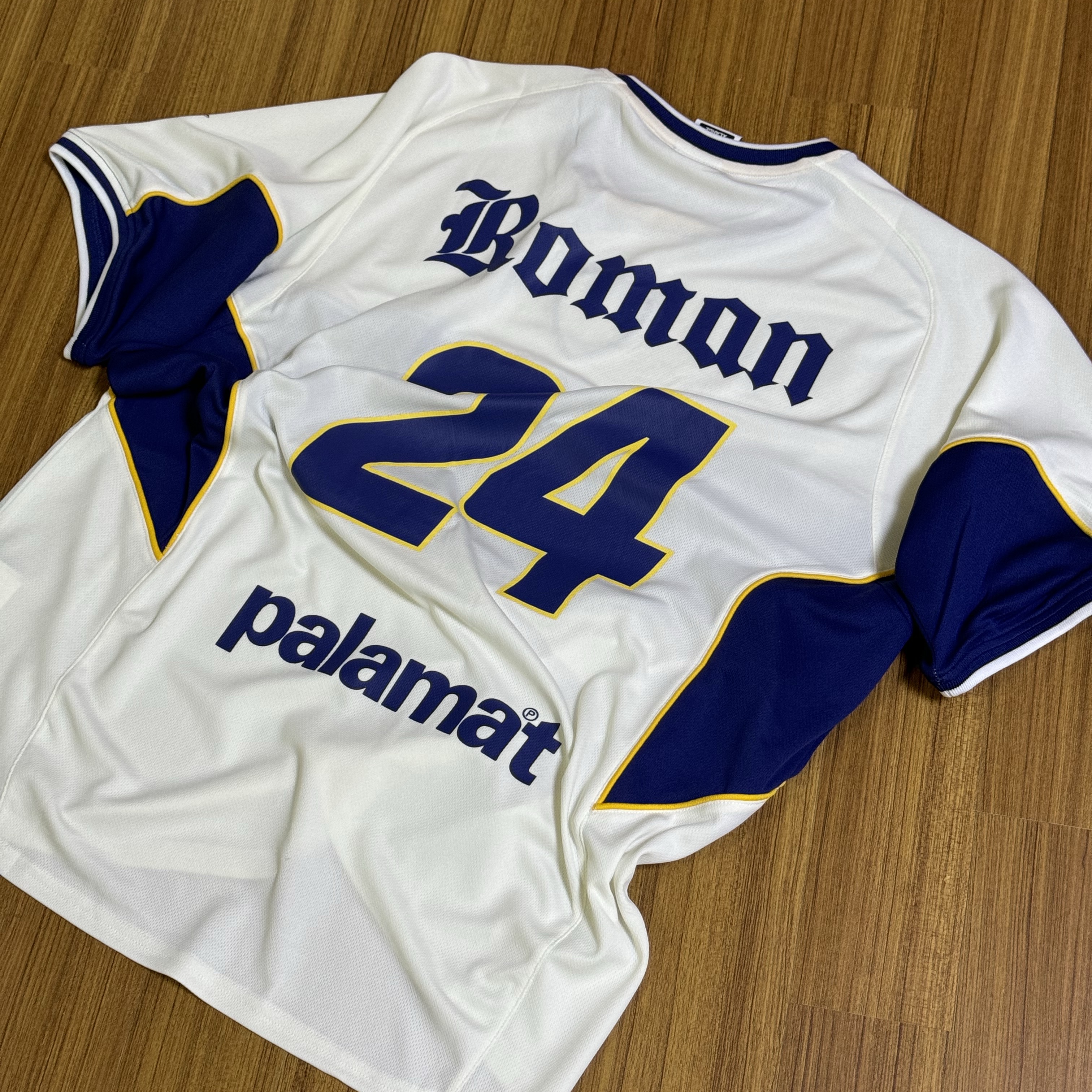 Palace Palamat Jersey White Navy - 24FW 착용 스타일 - 2