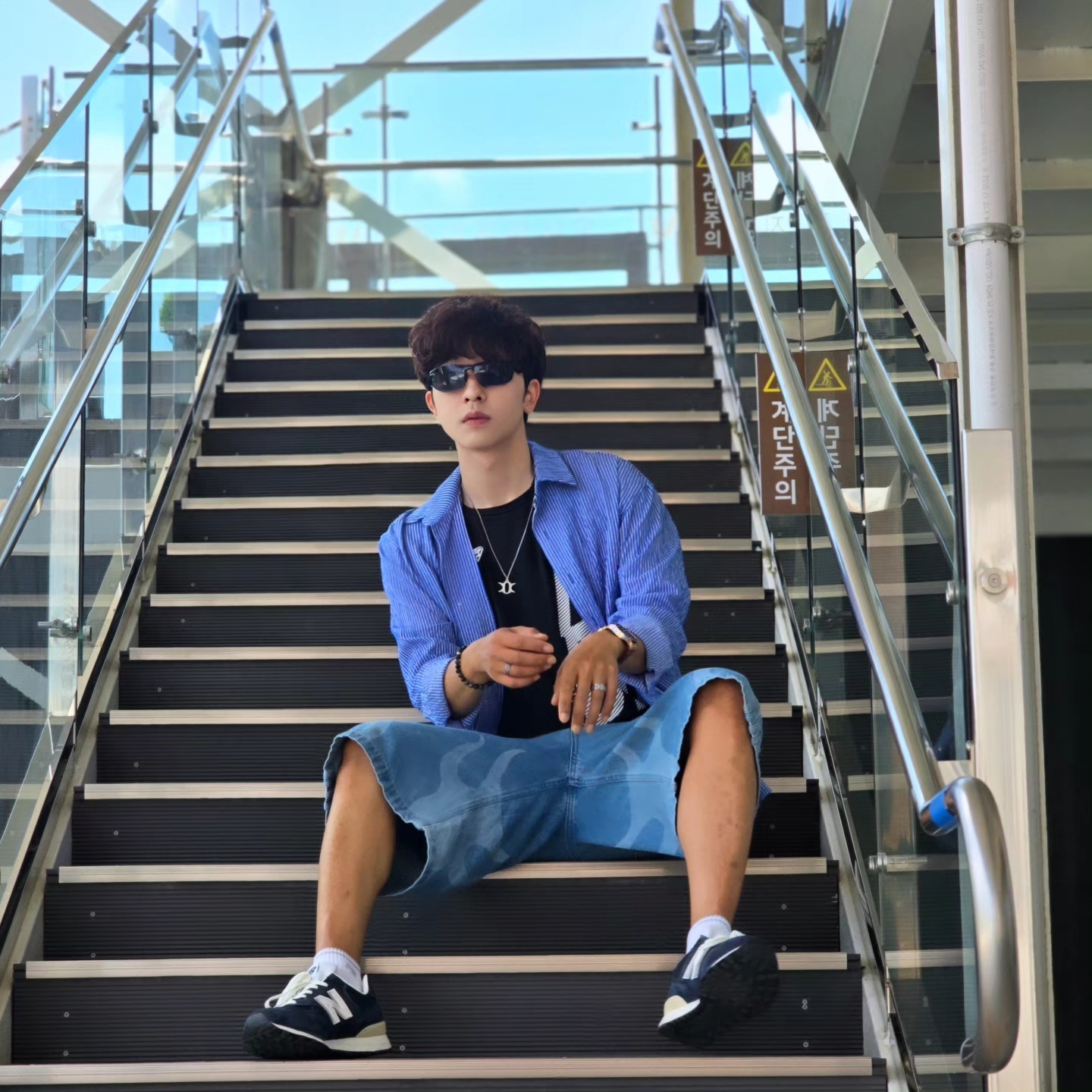 Samsung Galaxy Watch6 44mm LTE Silver (Korean Ver.), Adidas Flames Denim Shorts Blue - KR Sizing 착용 스타일 - 8