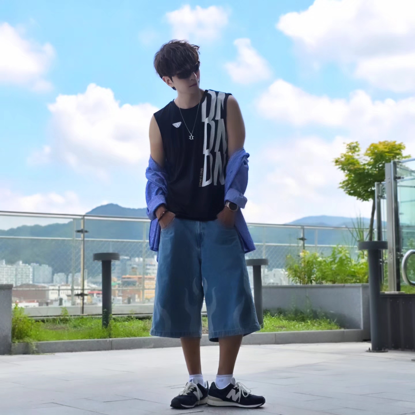 Samsung Galaxy Watch6 44mm LTE Silver (Korean Ver.), Adidas Flames Denim Shorts Blue - KR Sizing 착용 스타일 - 4