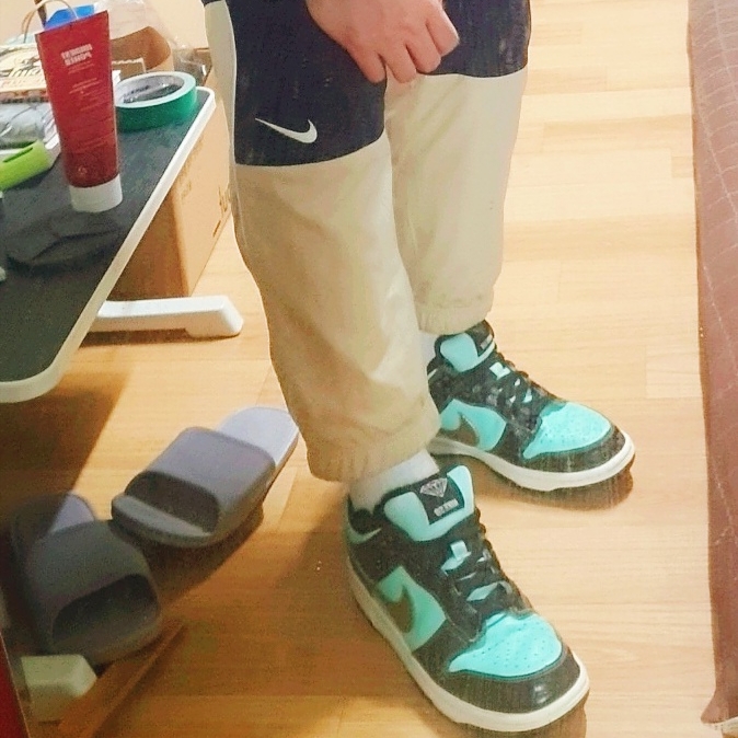 Nike x Diamond Supply Co. SB Dunk Low Tiffany 착용 스타일 - 4