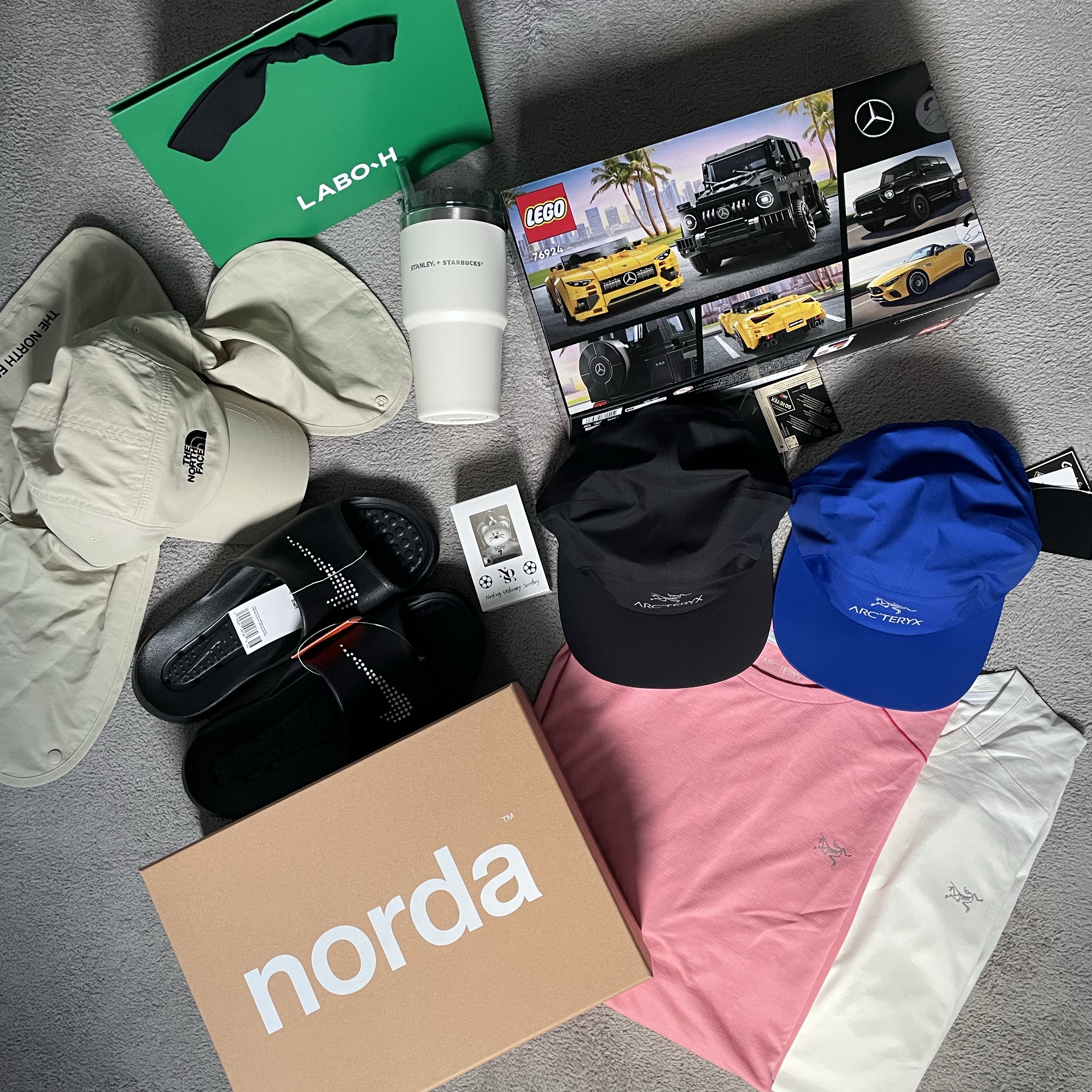 Norda 001/A Cinder, Arc'teryx Gore 5 Panel Cap Black 착용 스타일