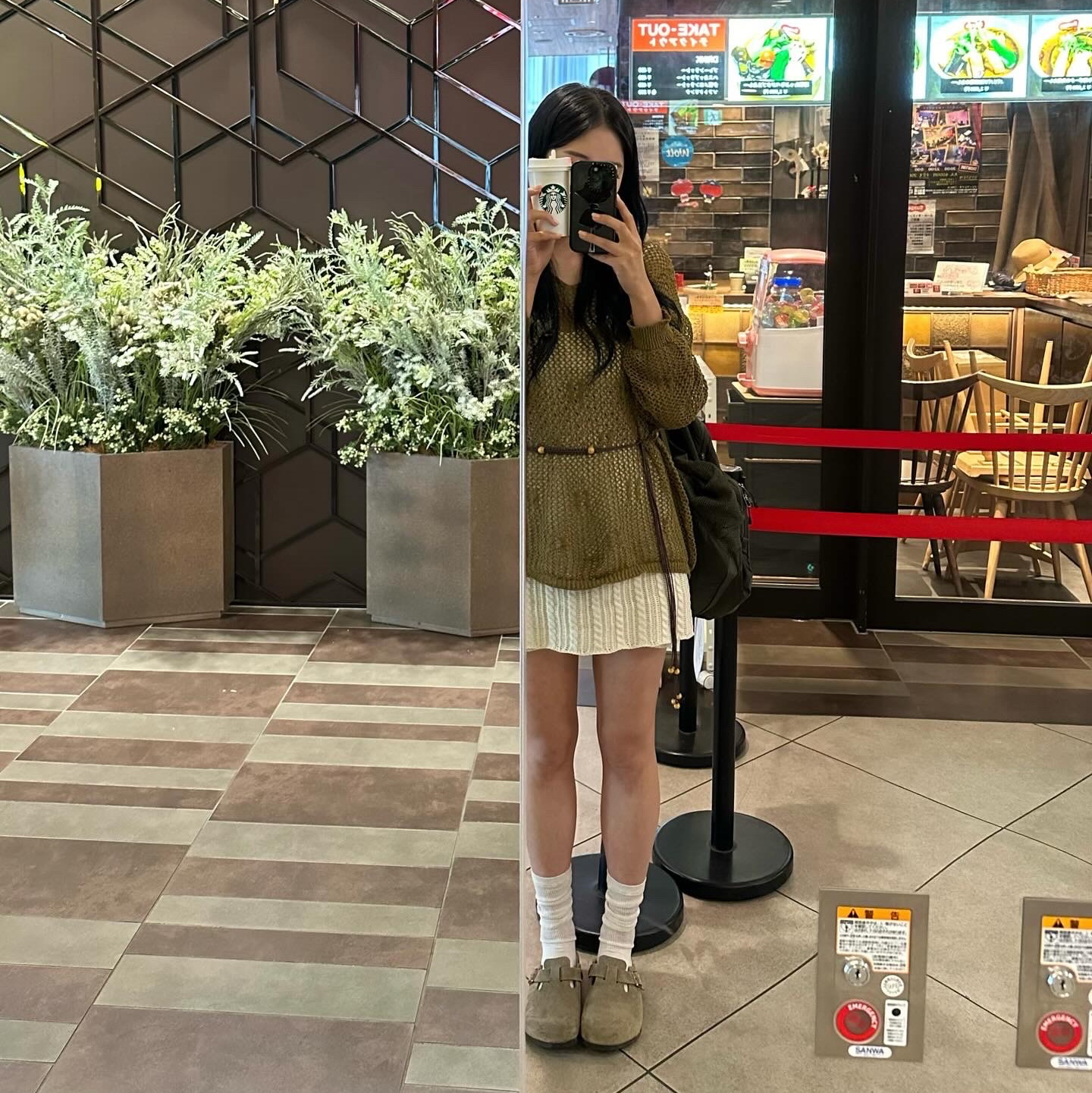 Birkenstock Boston Soft Footbed Taupe - Regular, The Barnnet Outdoor Backpack & Sacoche Khaki 착용 스타일