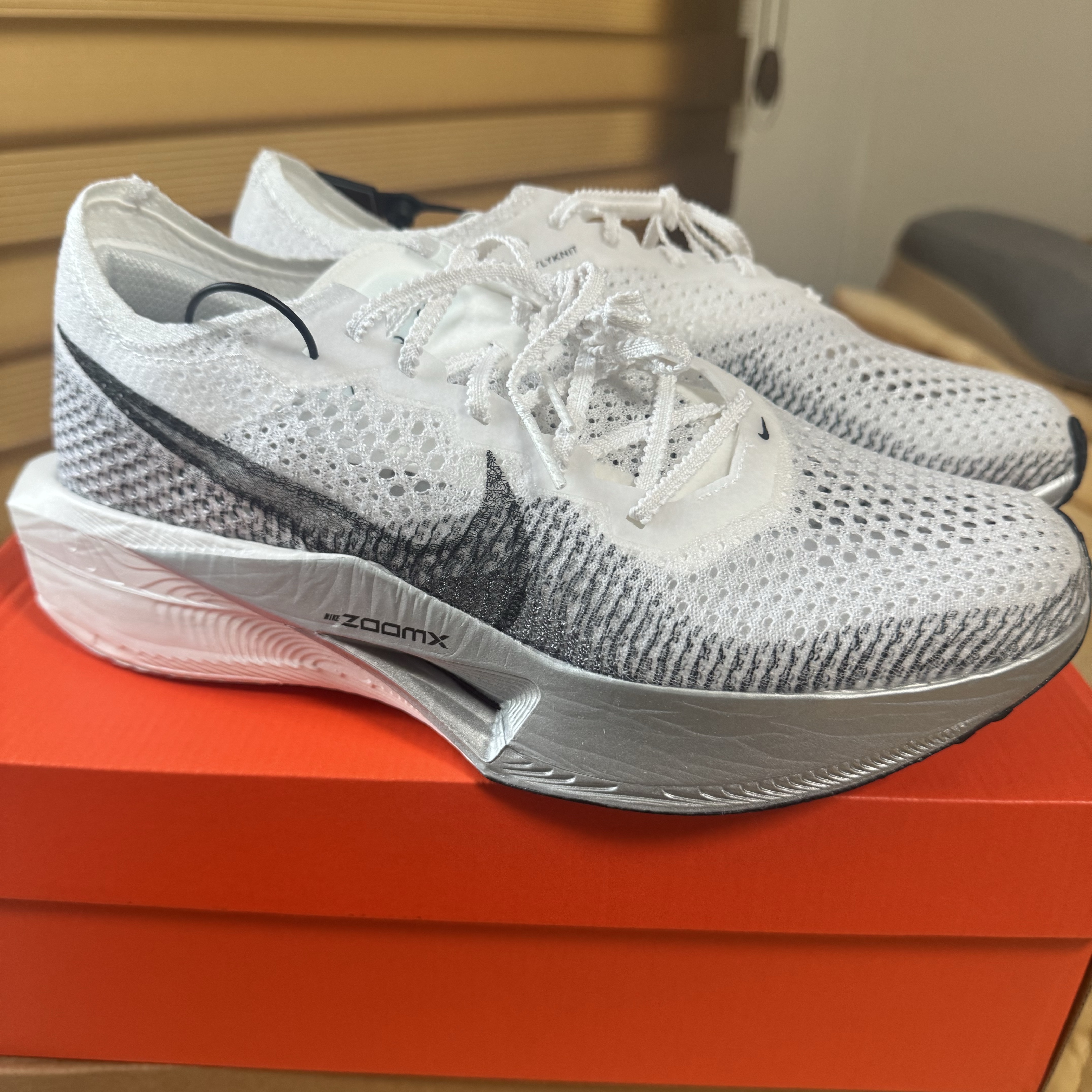 Nike ZoomX Vaporfly Next% 3 White Grey 착용 스타일
