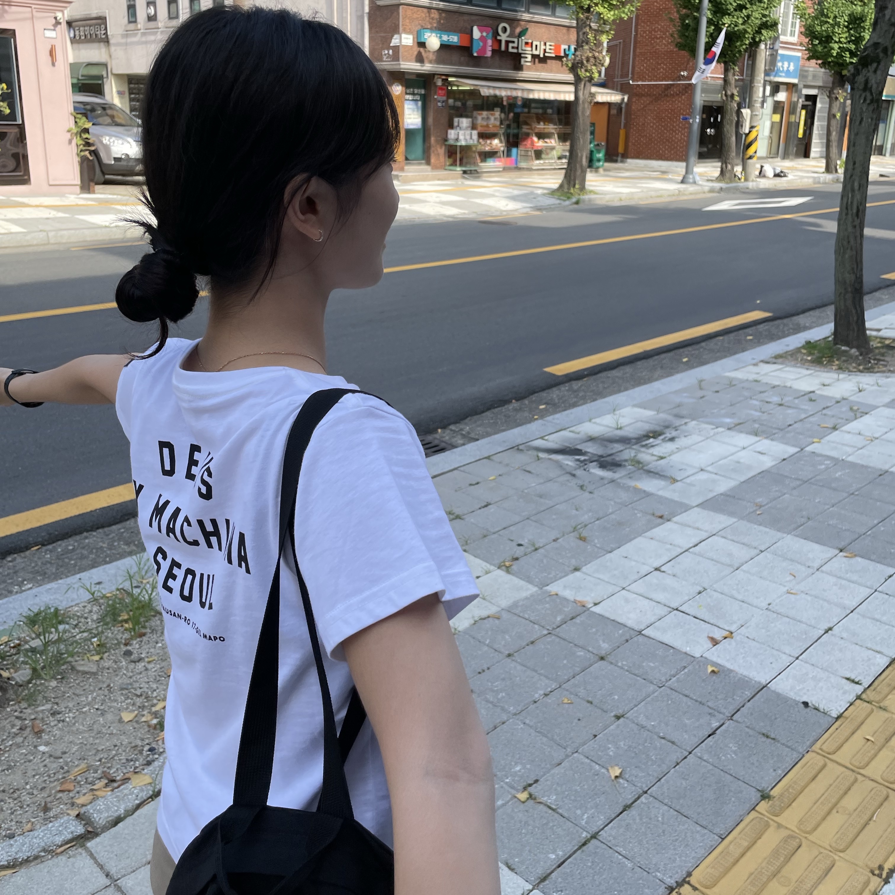 (Kids) Deus Ex Machina College Seoul T-Shirt White 착용 스타일