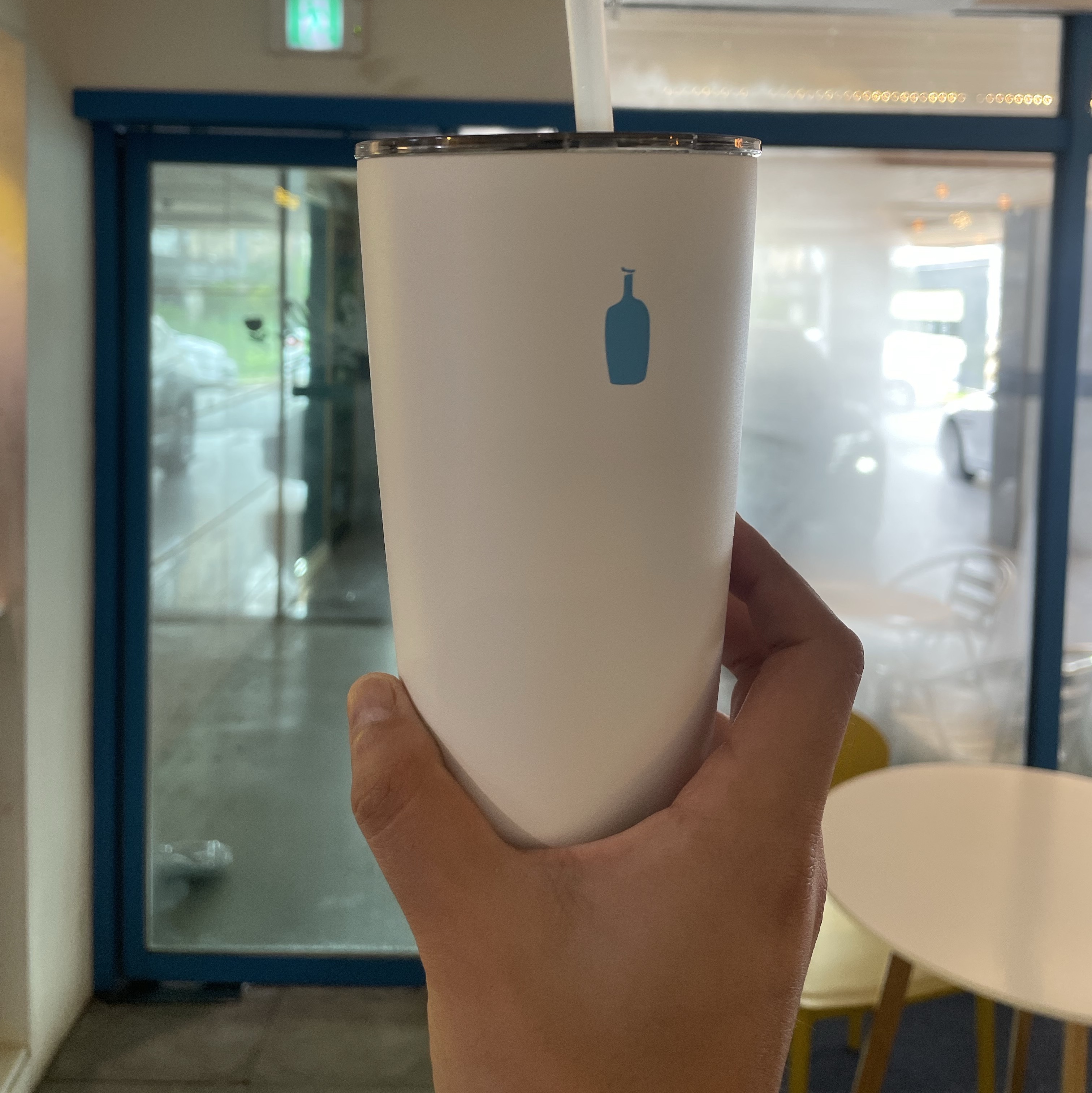 Human Made x Blue Bottle Coffee Commuter Cup White 착용 스타일 - 2