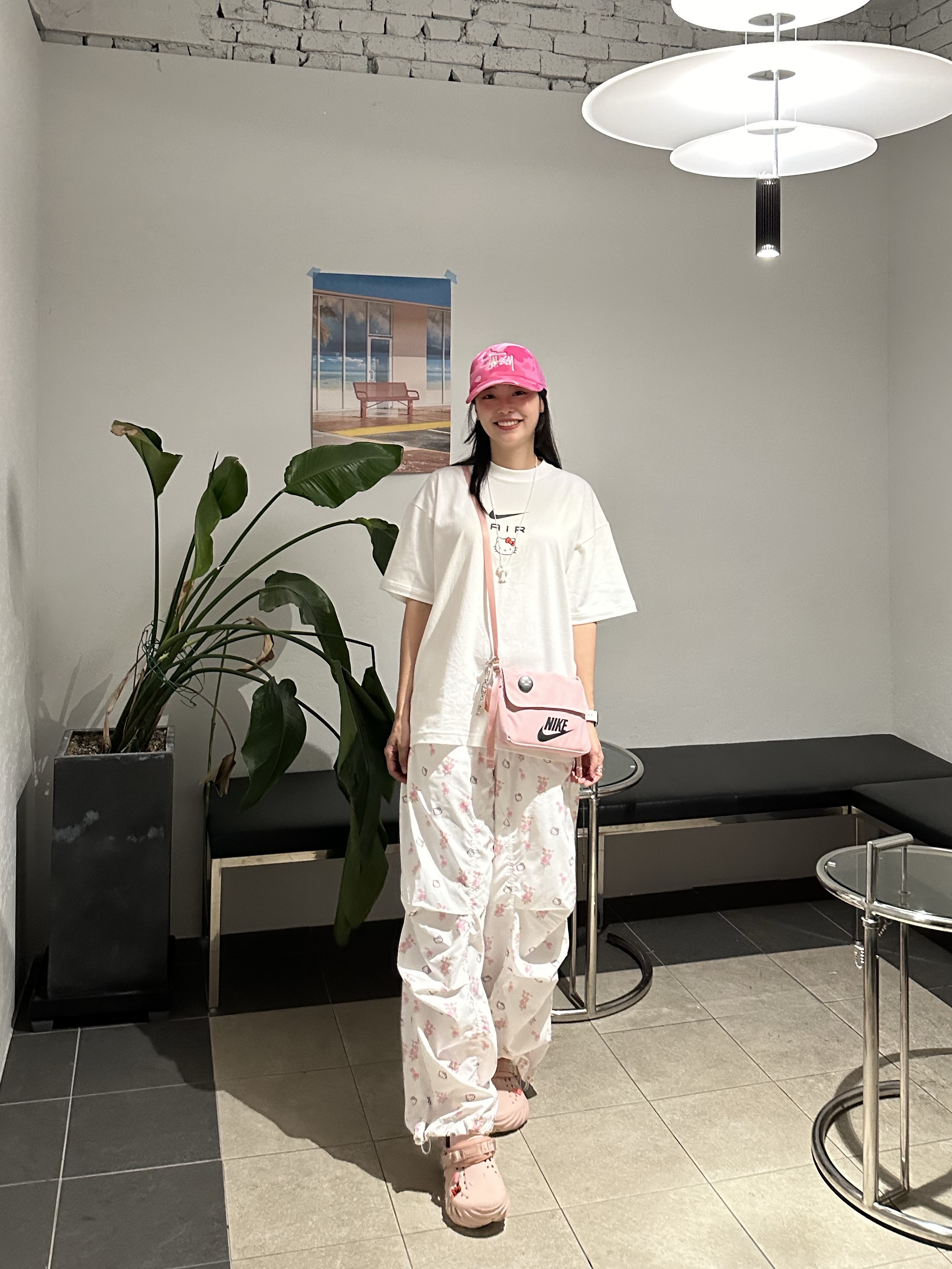 Stussy x BAPE Trucker Cap Pink, Nike x Hello Kitty NRG Air T-Shirt White - Asia 착용 스타일 - 6