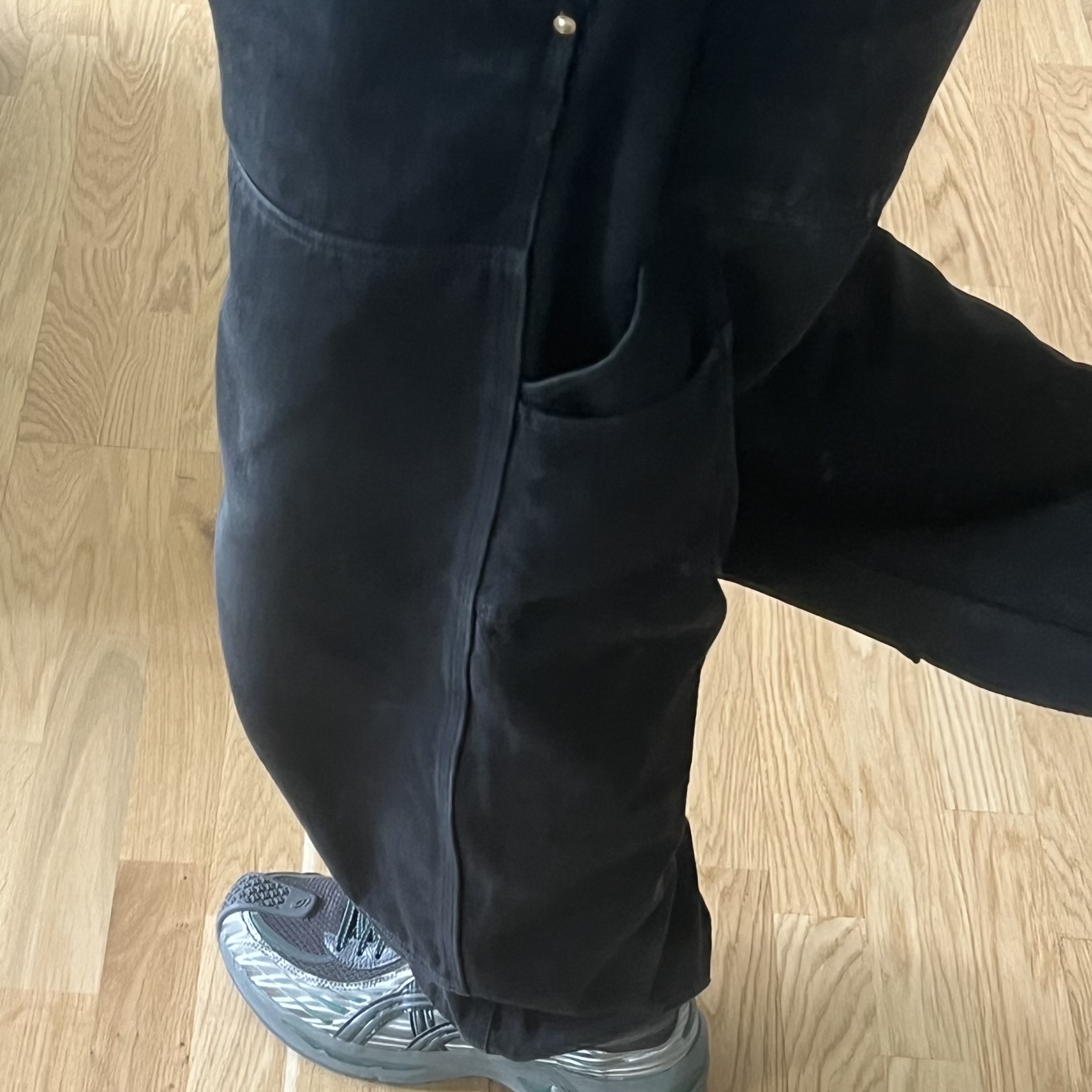 (W) Asics x Kiko Kostadinov Gel-Flammae Grey Black, Carhartt WIP Nash Loose Fit Double Knee Pants Black Stone Washed 착용 스타일