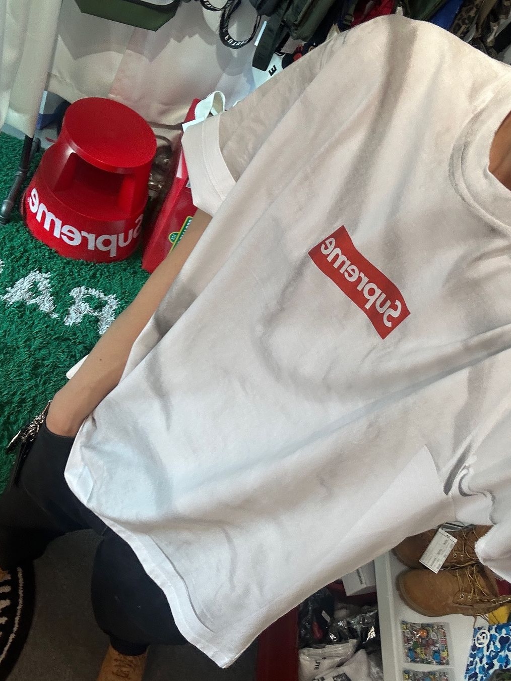 Nike x Supreme Air Force 1 Low Baroque Brown, Supreme x MM6 Maison Margiela Box Logo T-Shirt White - 24SS 착용 스타일 - 4