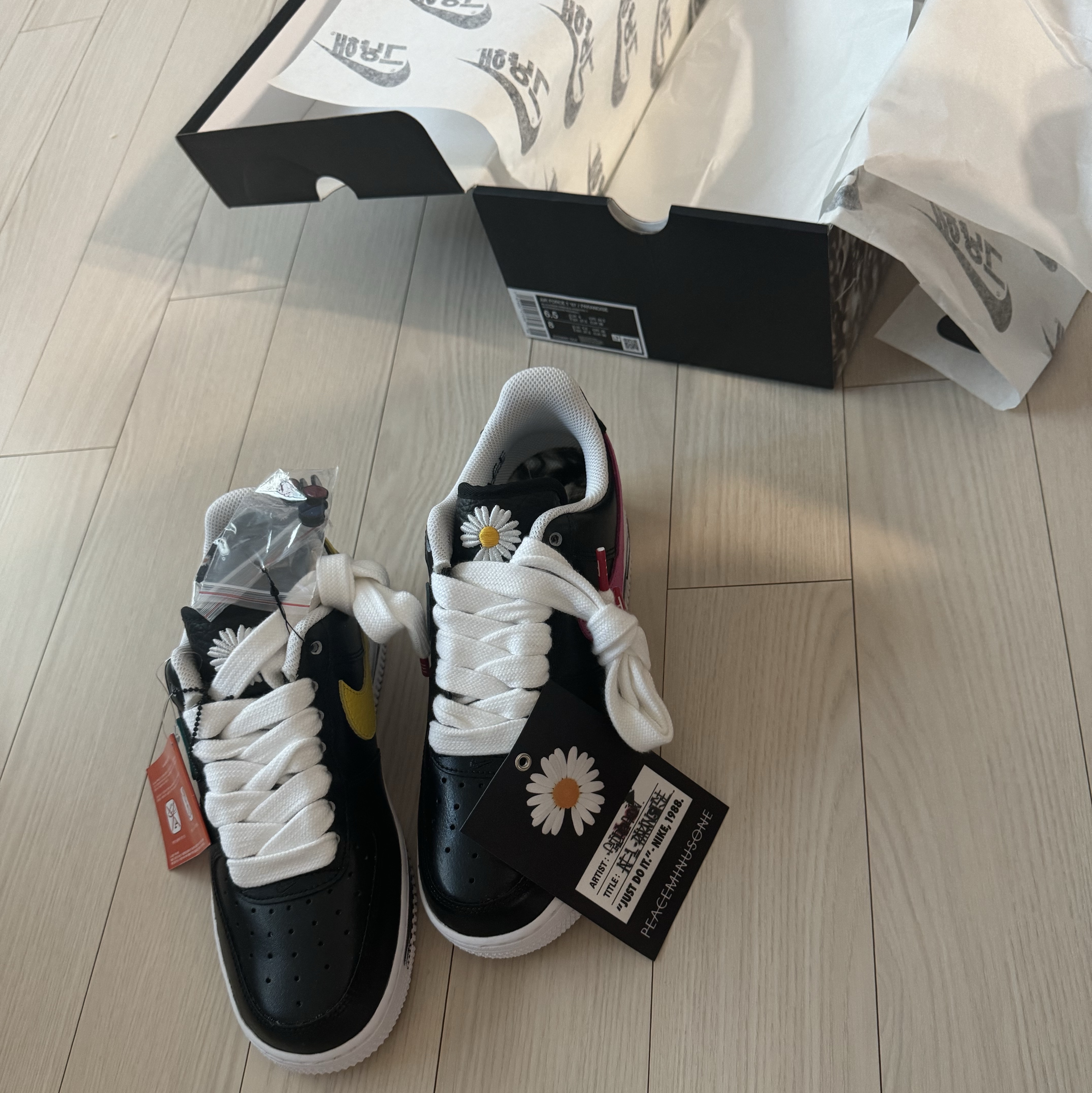 Nike x Peaceminusone Air Force 1 Low Para-Noise 3.0 Black and Multicolor 착용 스타일