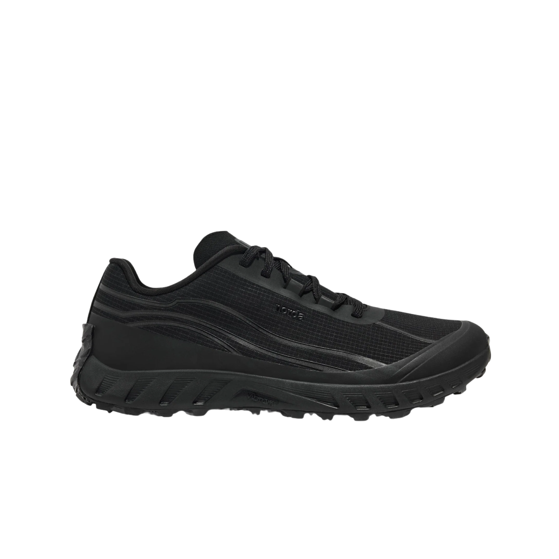 (W) 노다 002 스텔스 블랙((W) Norda 002 Stealth Black)