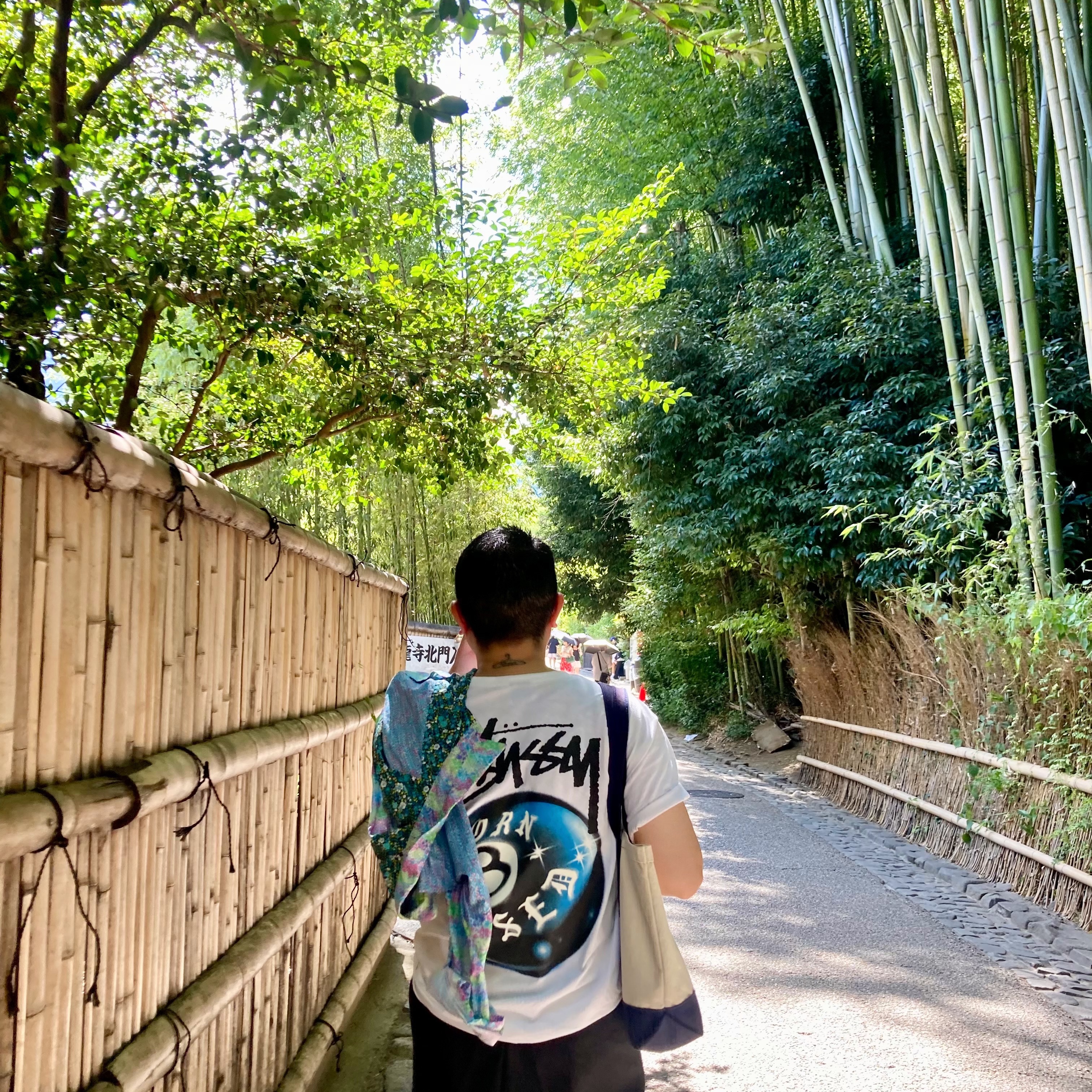Stussy x Born X Raised 8 Ball T-Shirt White 착용 스타일