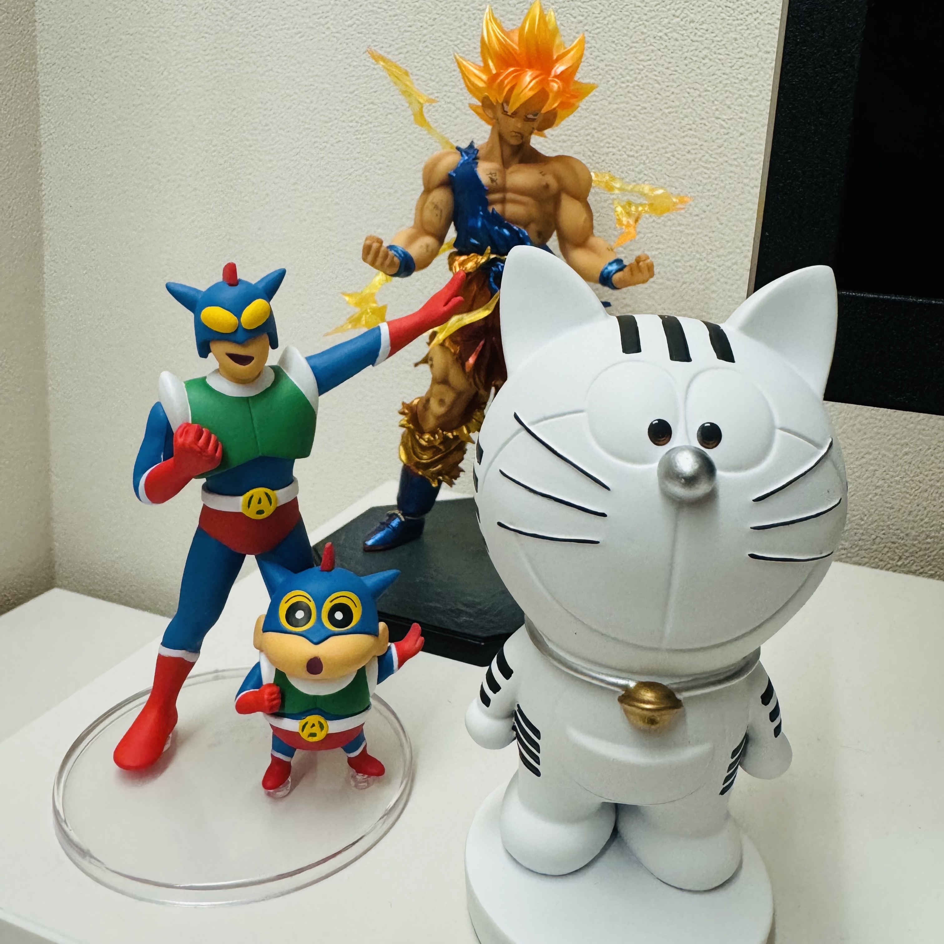 Doraemon Toranomon Resin Figure White 착용 스타일