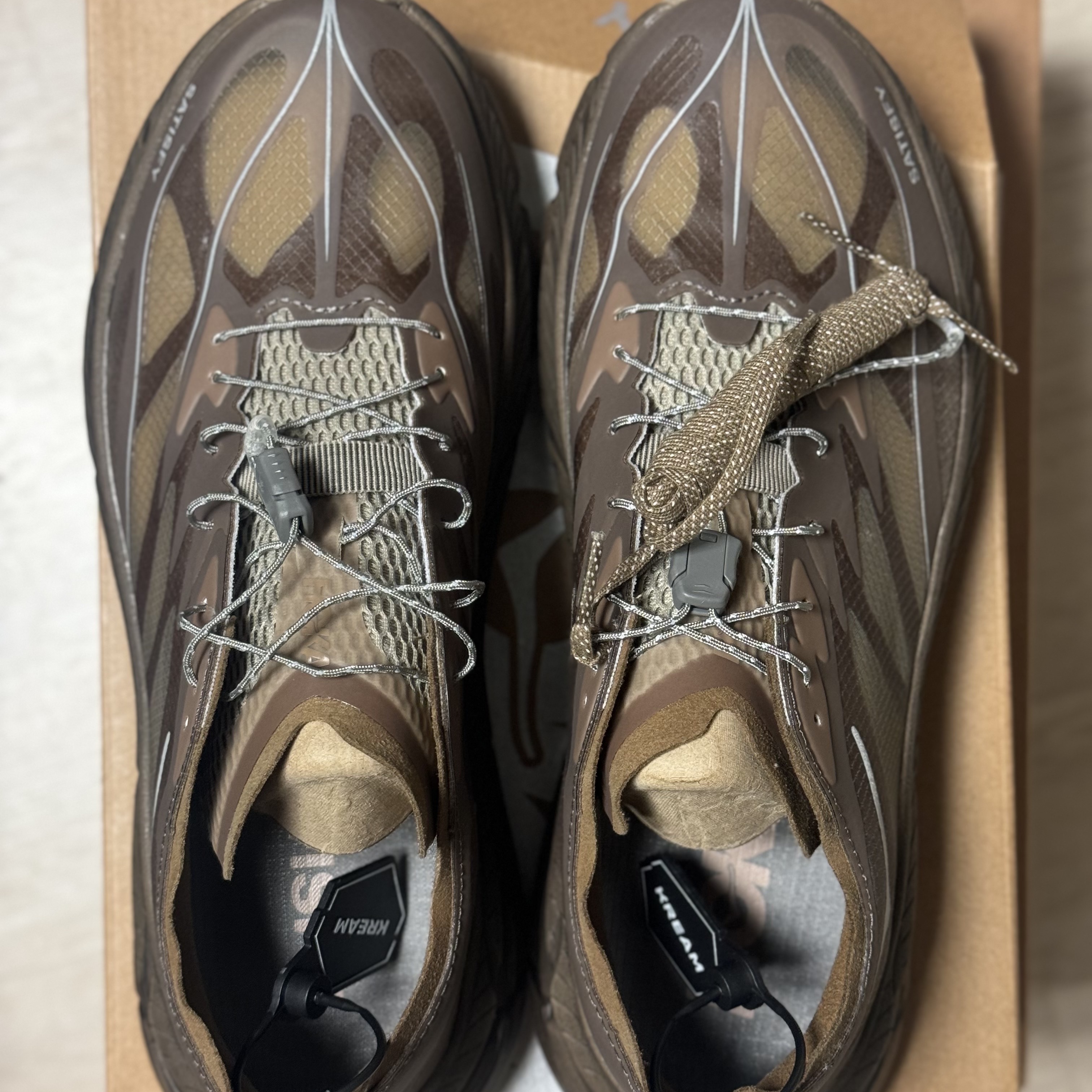 Hoka x Satisfy Mafate Speed 4 Lite Rubber 착용 스타일 - 4