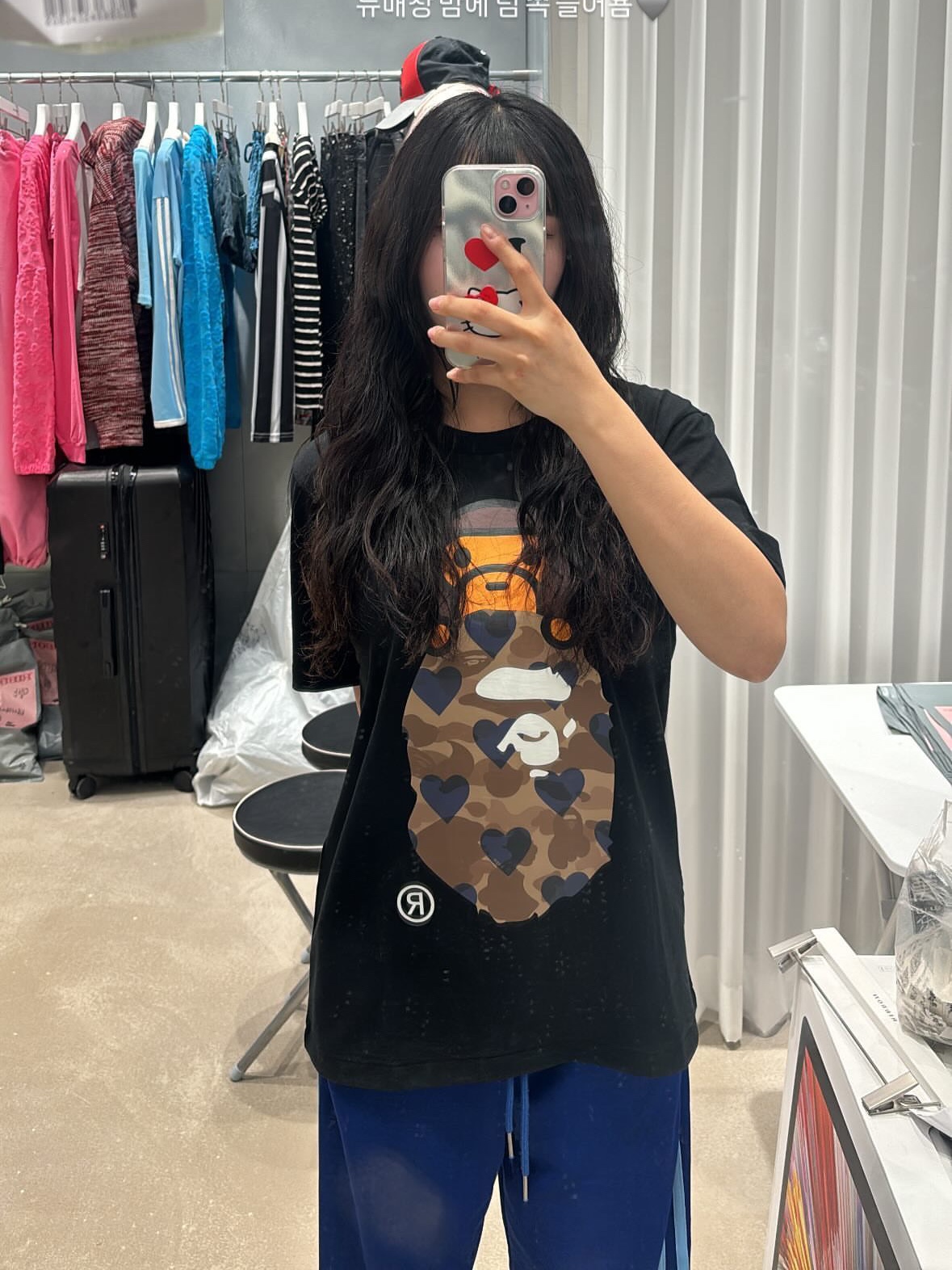 (W) BAPE I Love BAPE Milo on Ape Head T-Shirt Black 착용 스타일