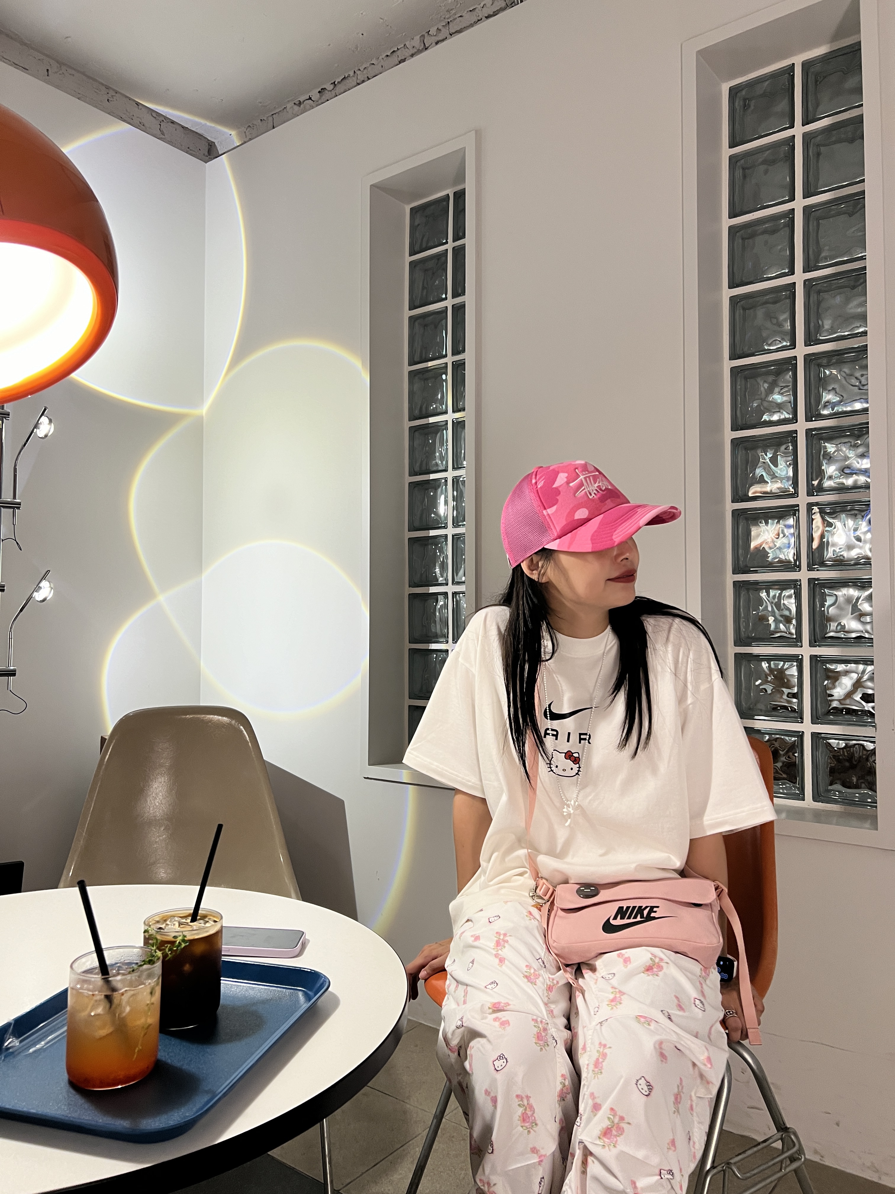 Stussy x BAPE Trucker Cap Pink, Nike x Hello Kitty NRG Air T-Shirt White - Asia 착용 스타일 - 9