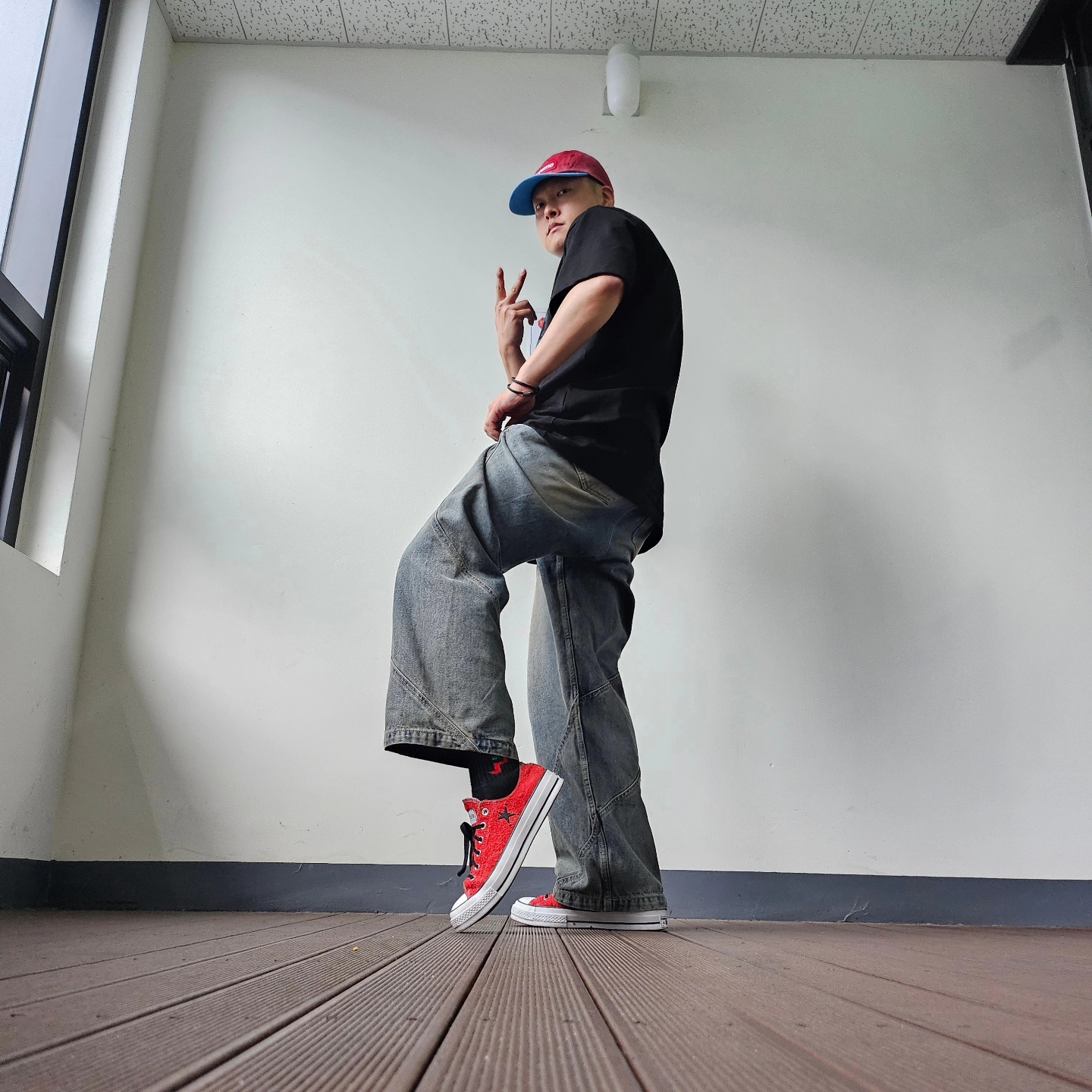 Supreme Pigment 2-Tone Camp Cap Red - 24SS, Converse x Stussy Chuck 70 Ox Poppy Red 착용 스타일 - 1
