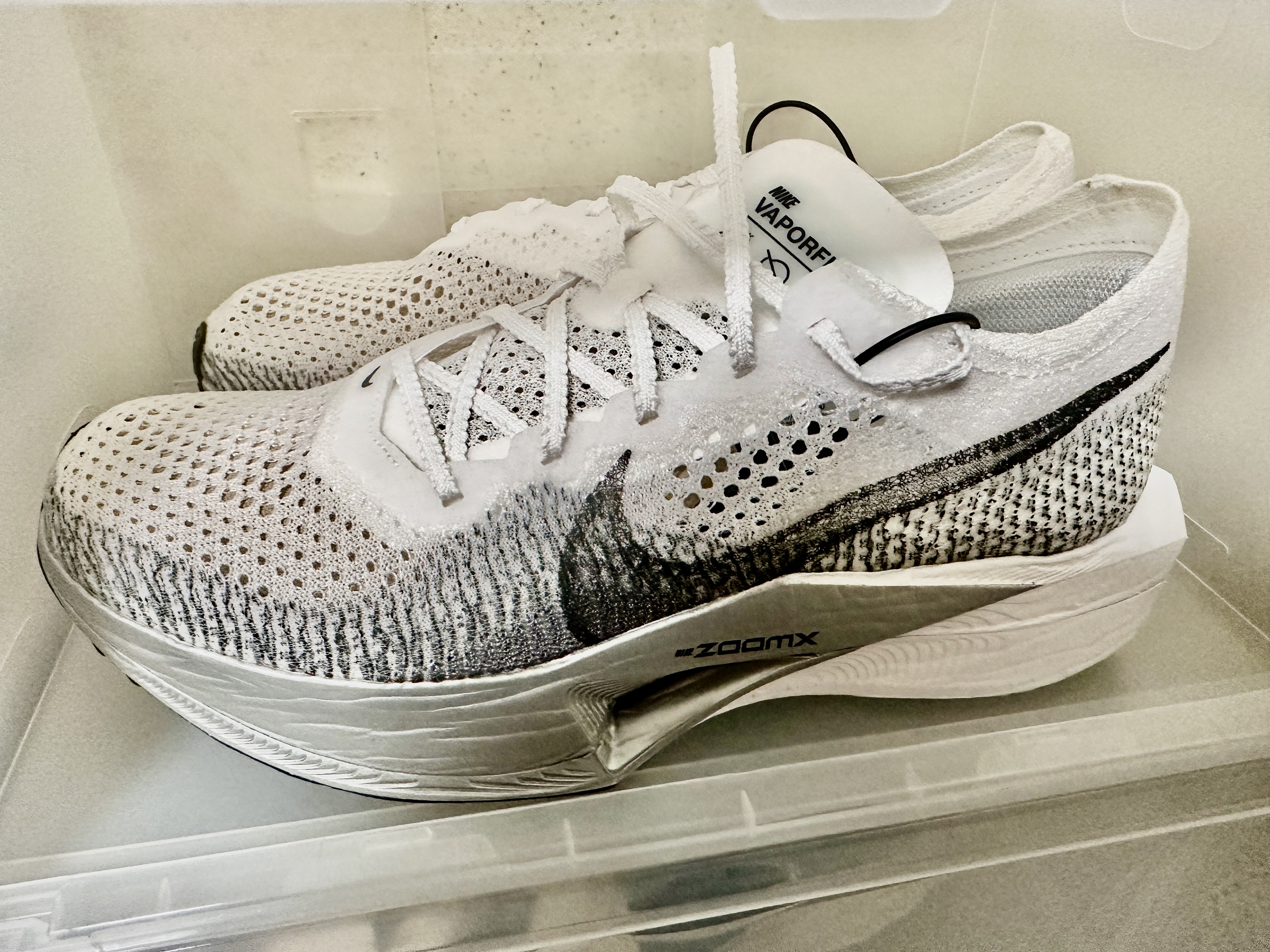 Nike ZoomX Vaporfly Next% 3 White Grey 착용 스타일