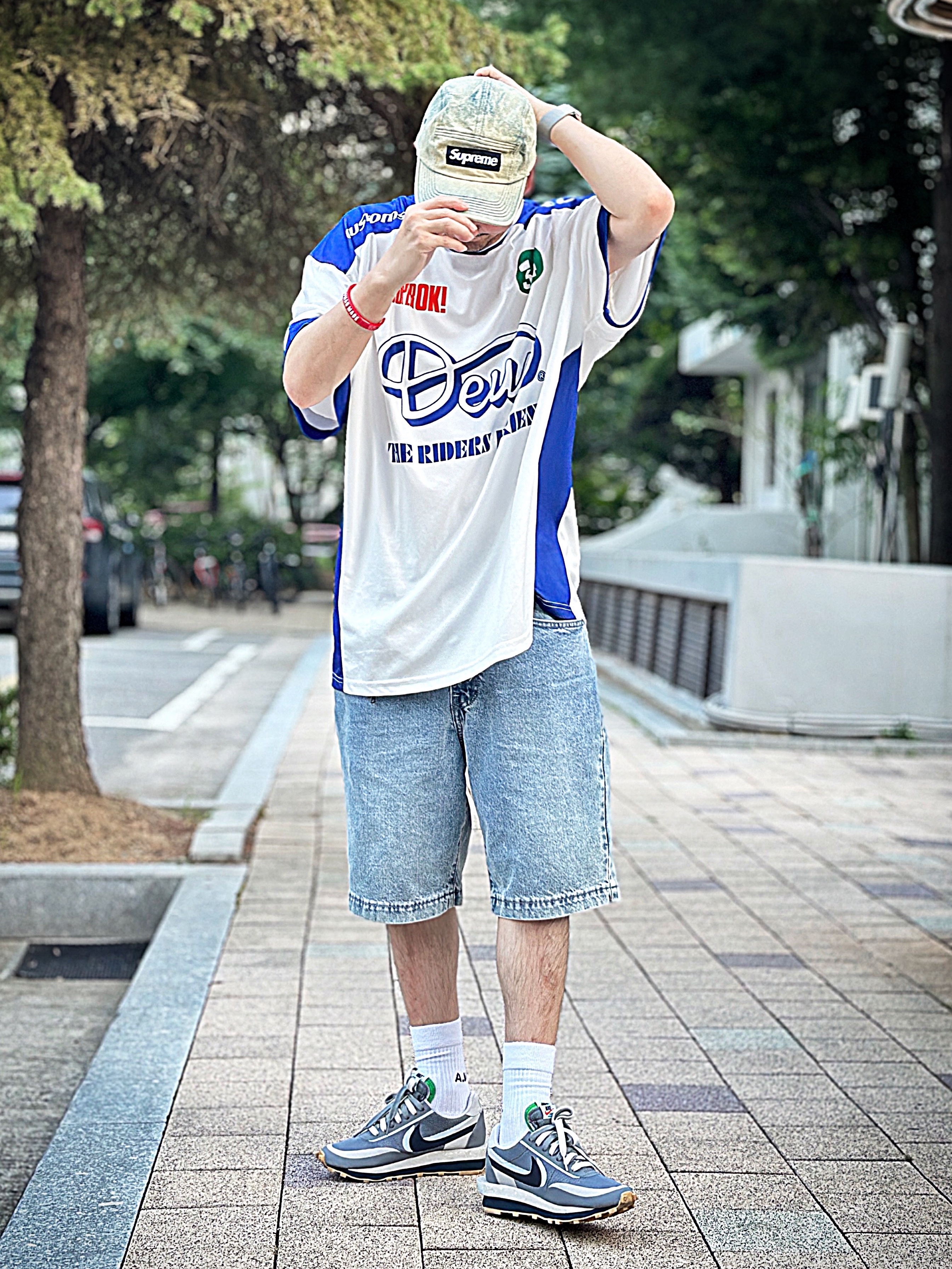 Supreme Washed Chino Twill Camp Cap Dirty Indigo - 24SS, Human Made Acrylic Bangle #2 Red 착용 스타일 - 1