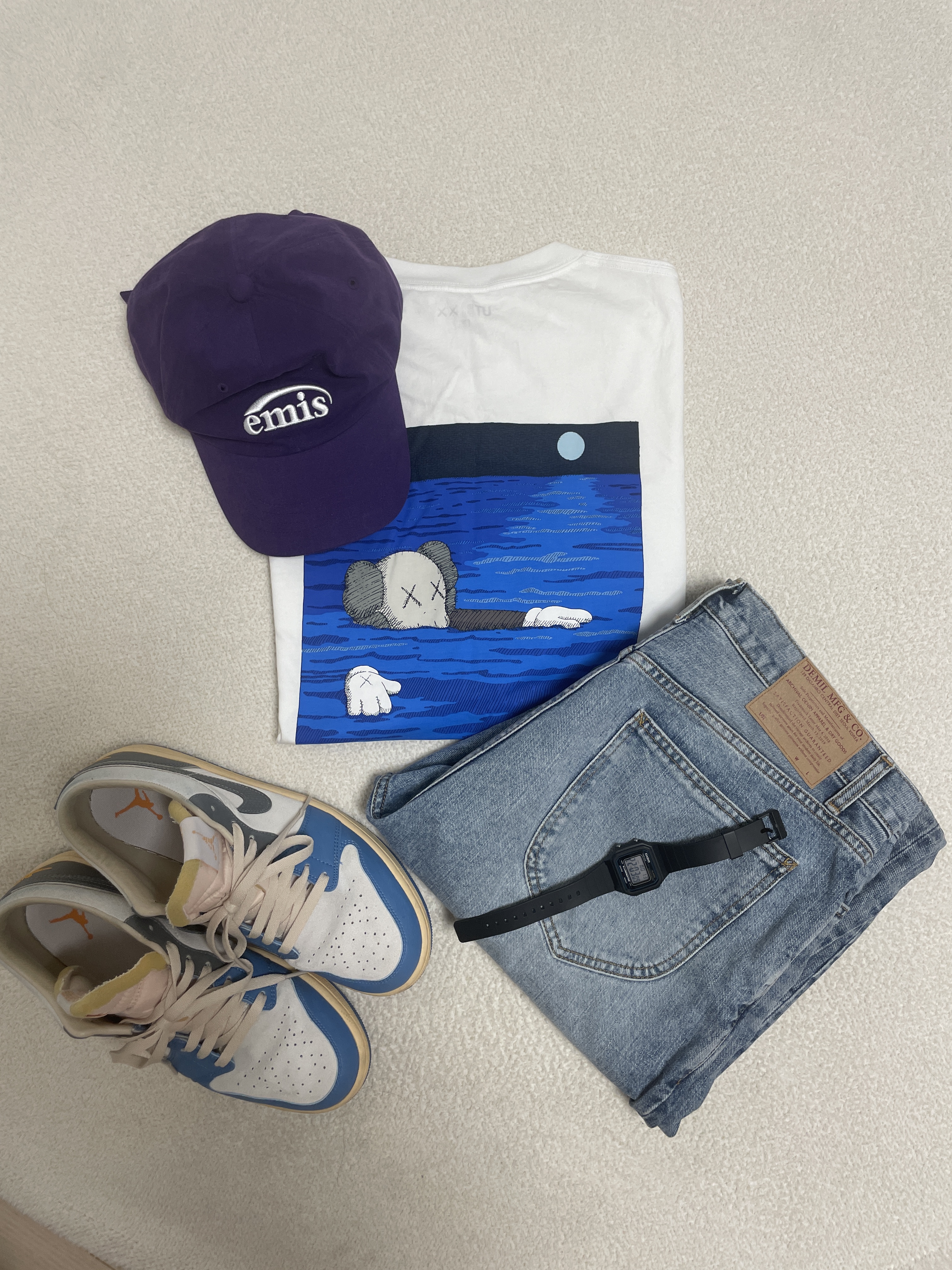 Jordan 1 Low SE Tokyo 96, Uniqlo UT x Kaws Short Sleeve Graphic T-Shirt White 착용 스타일 - 7