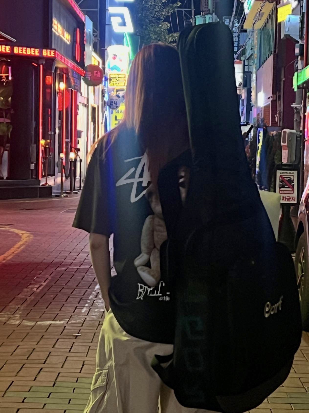 Stussy Built Tough T-Shirt Black 착용 스타일 - 3