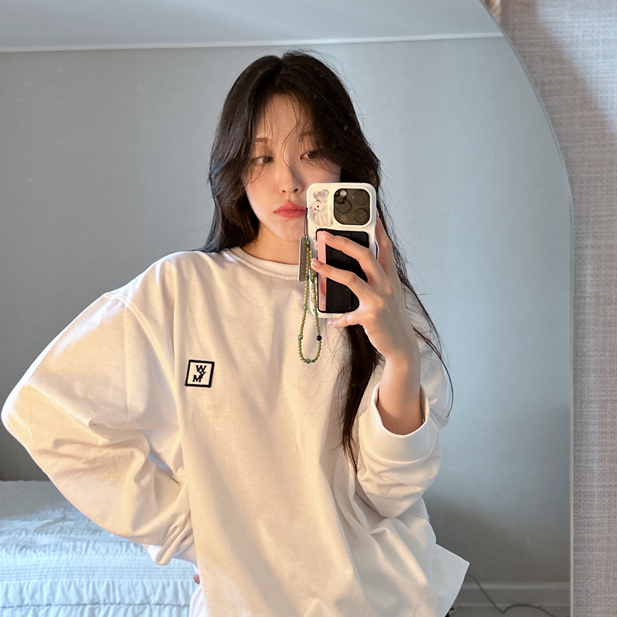 Wooyoungmi Back Logo Long Sleeve T-Shirt White - 24SS 착용 스타일 - 2