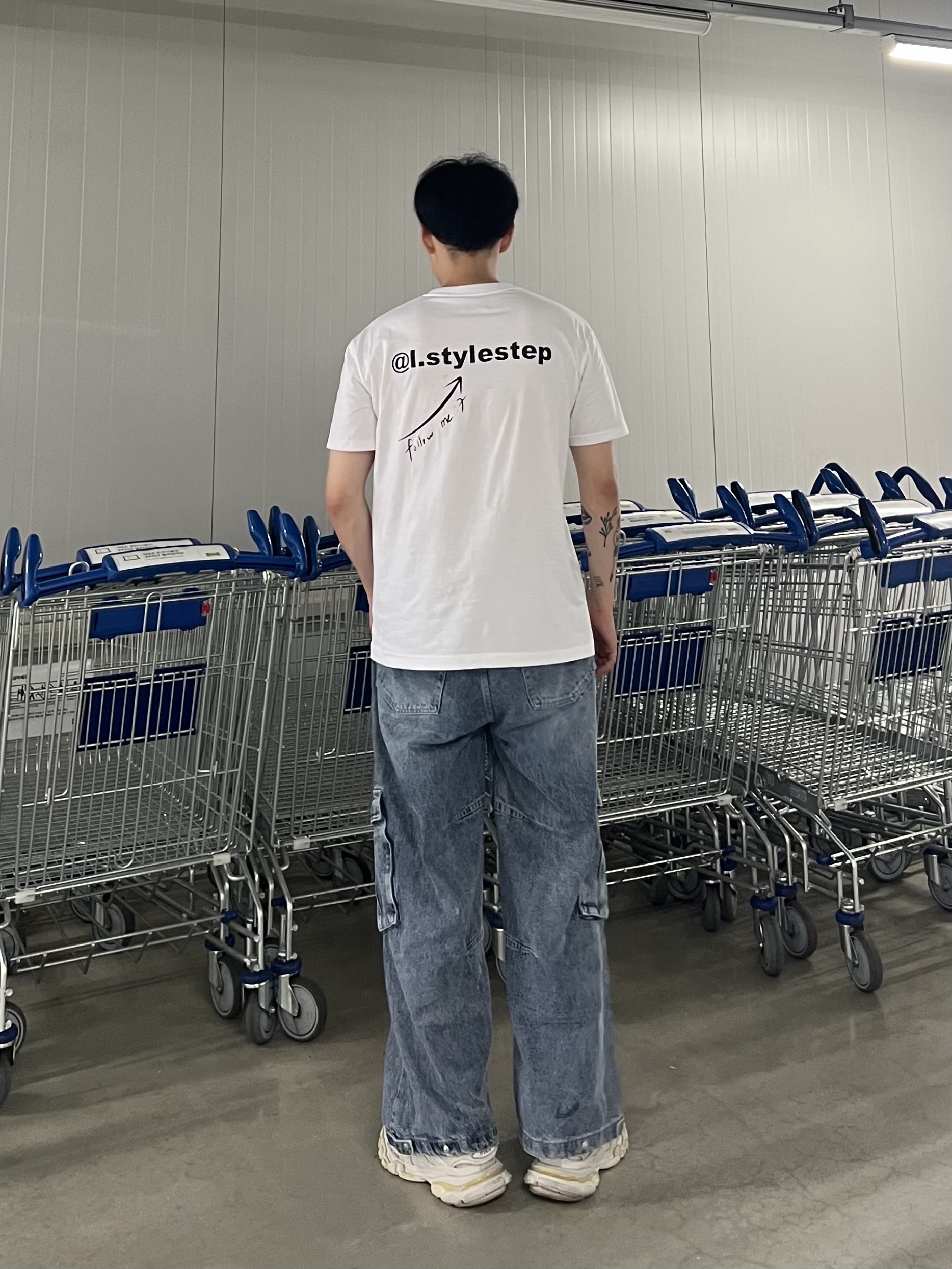 Balenciaga Track Sneakers White 착용 스타일 - 3