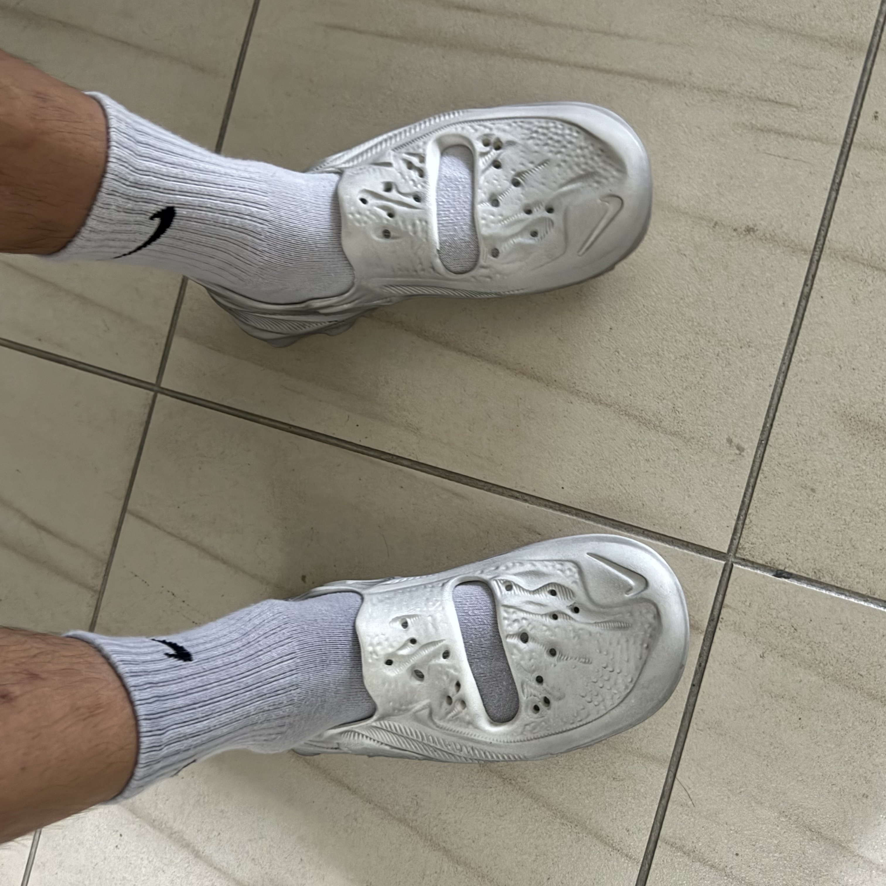 Nike ISPA Universal Natural 착용 스타일