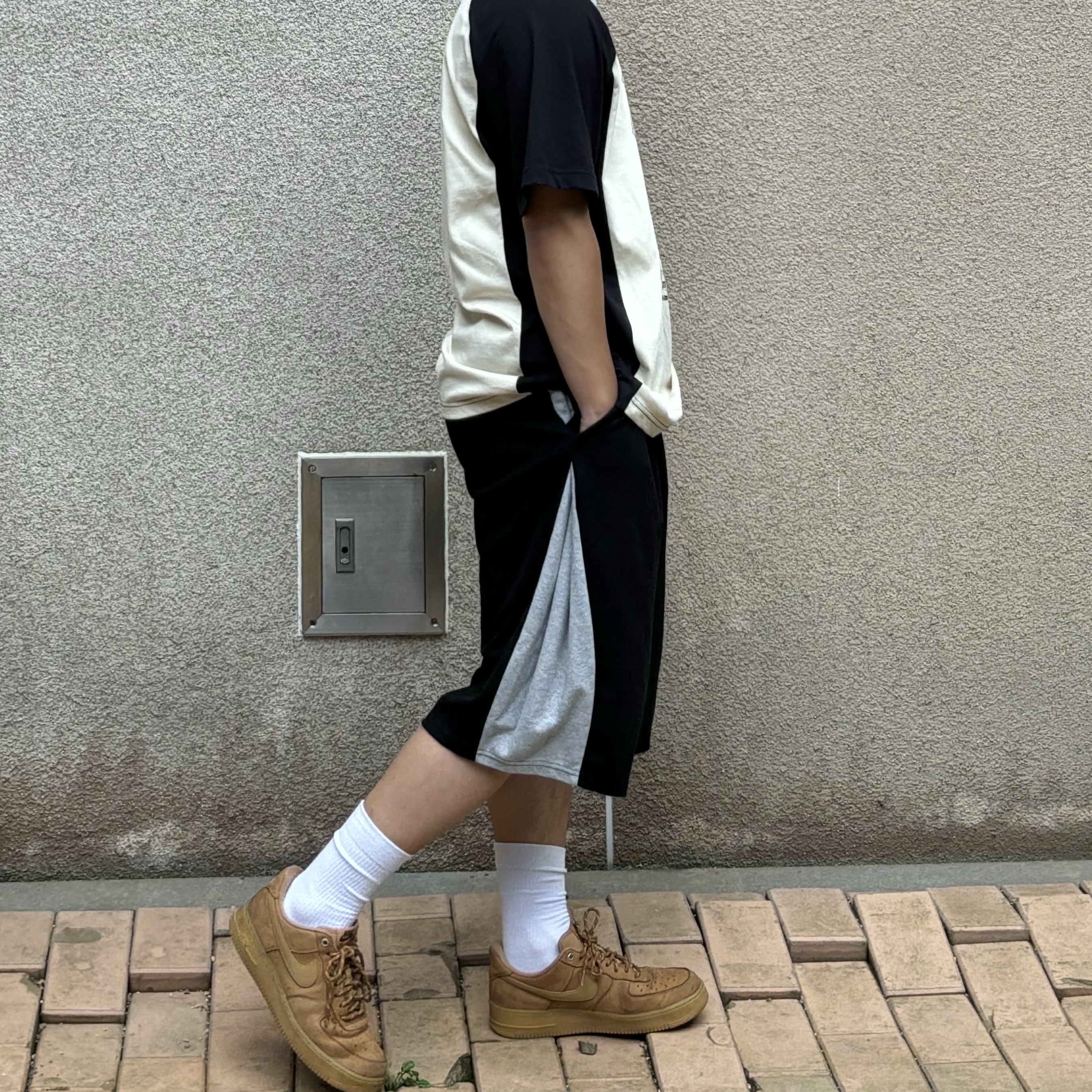 Nike Air Force 1 '07 WB Flax 착용 스타일 - 6