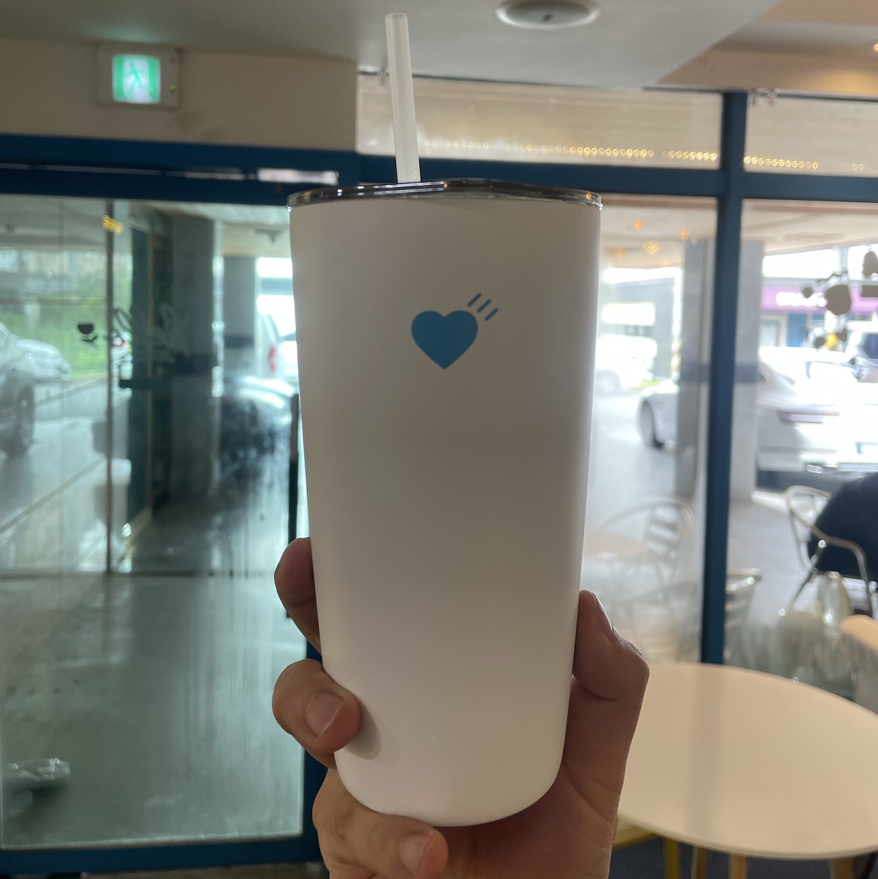 Human Made x Blue Bottle Coffee Commuter Cup White 착용 스타일 - 1