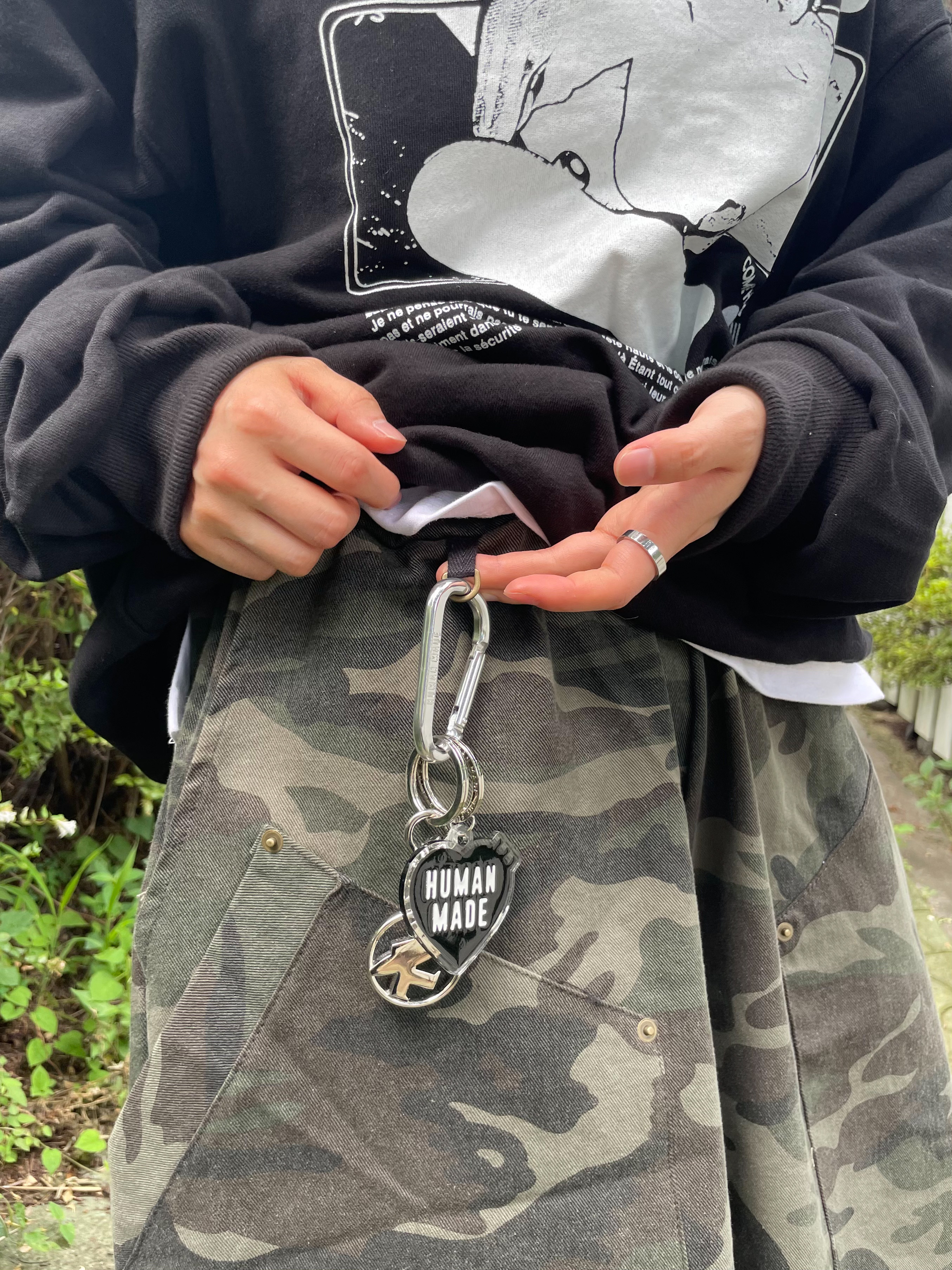 (W) Nike Air Force 1 '07 WB Flax Wheat, Human Made Heart Keyring Black 착용 스타일 - 4