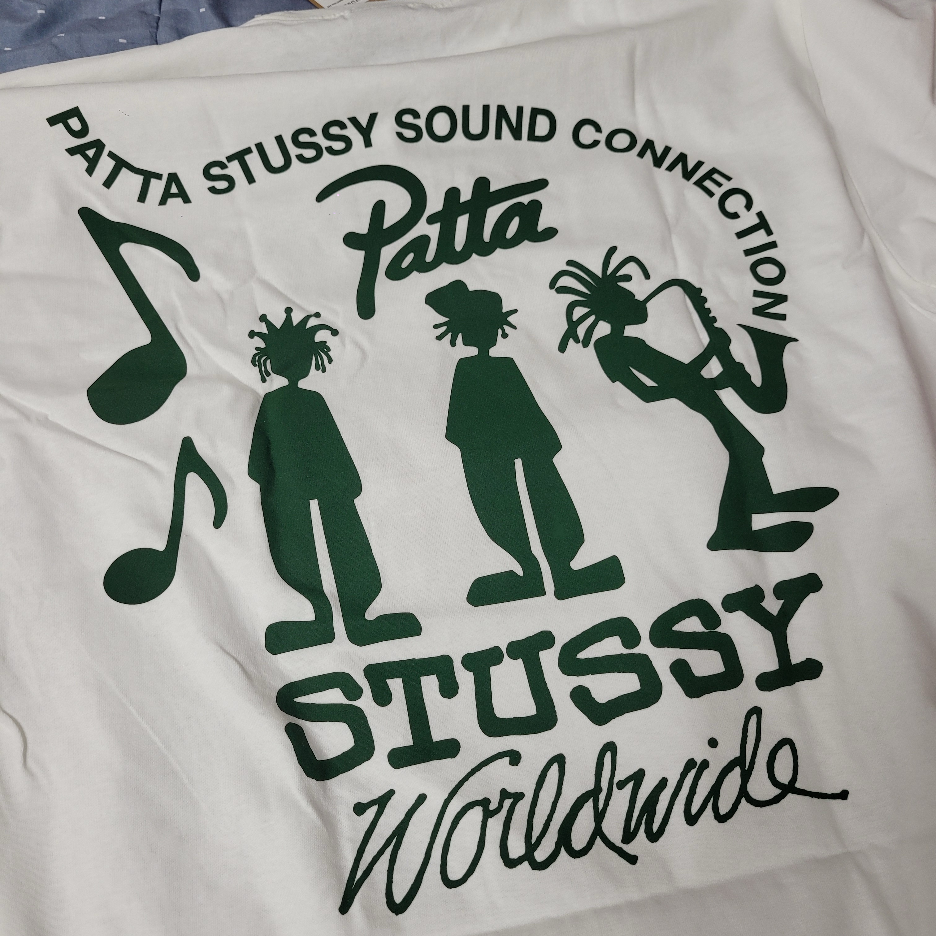 Stussy x Patta Sound Connection T-Shirt White 착용 스타일 - 1