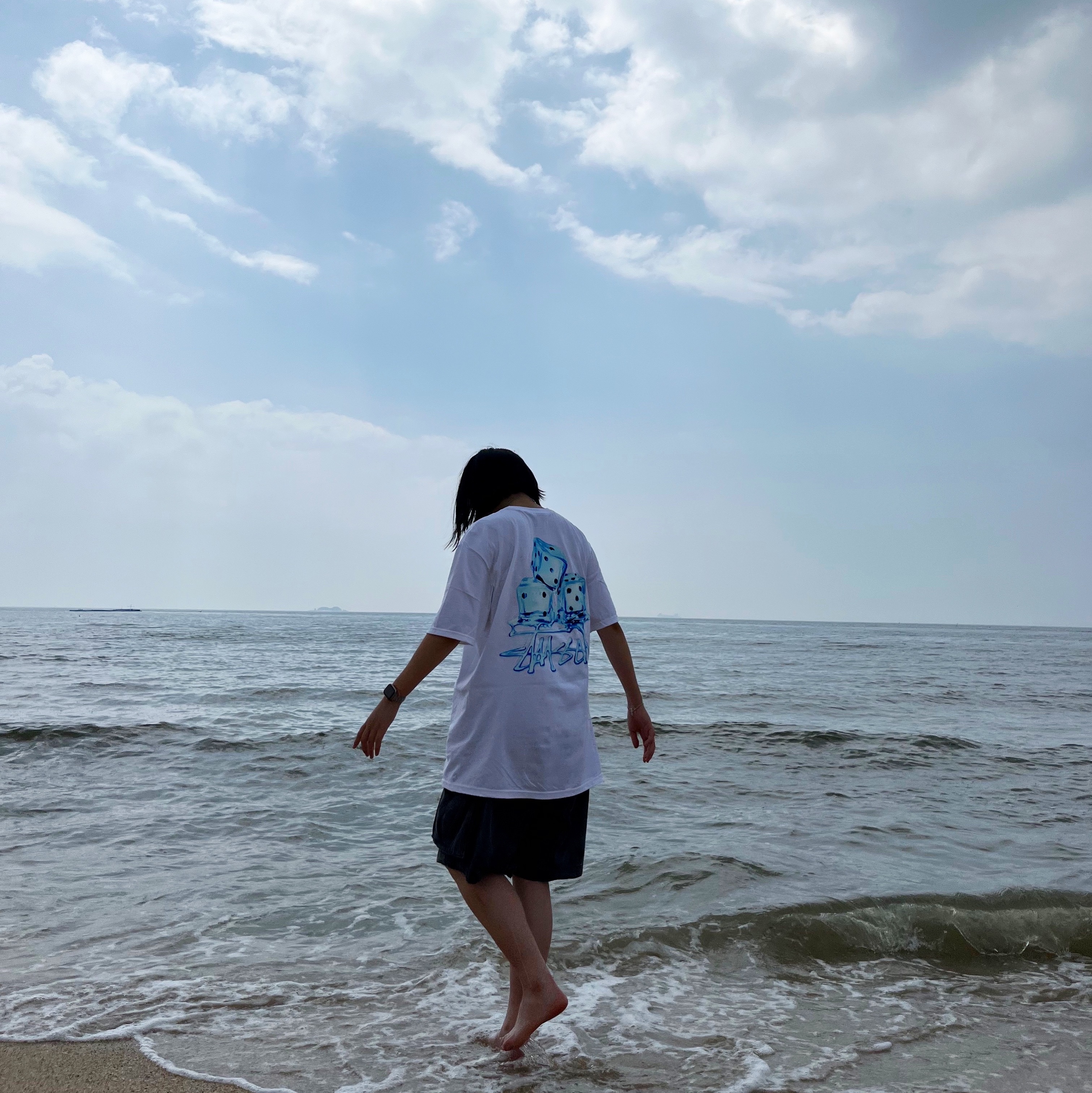 Stussy Melted T-Shirt White 착용 스타일 - 2