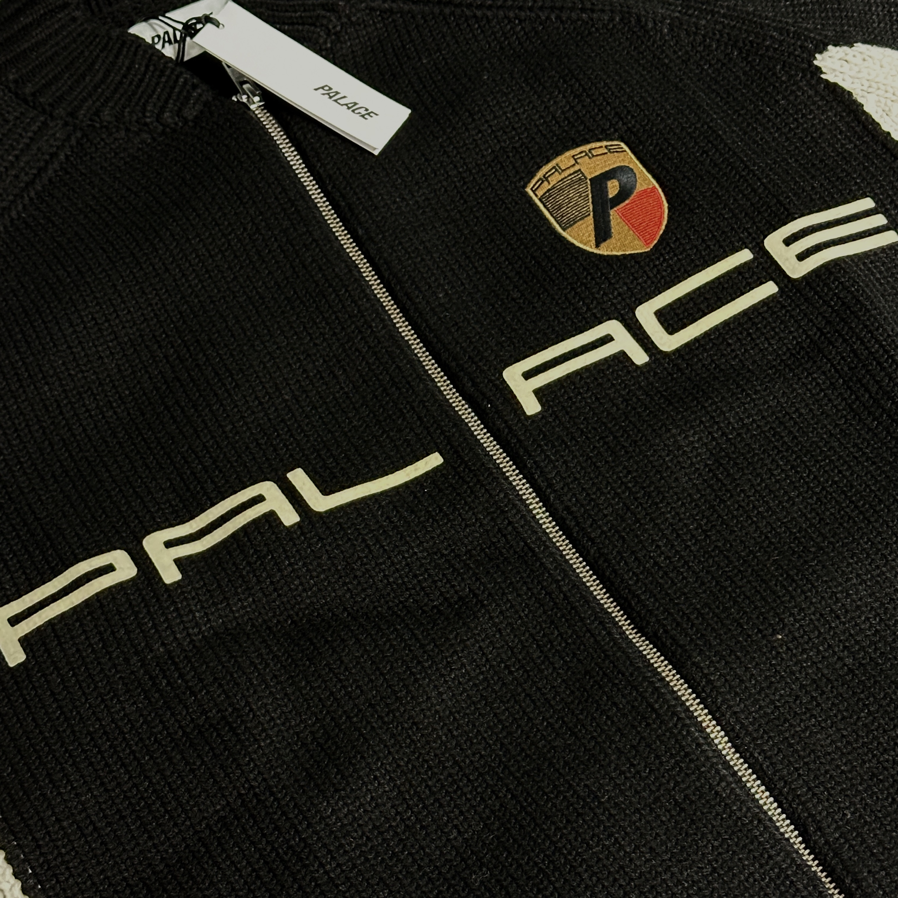 Palace Posh Knit Black - 24FW 착용 스타일
