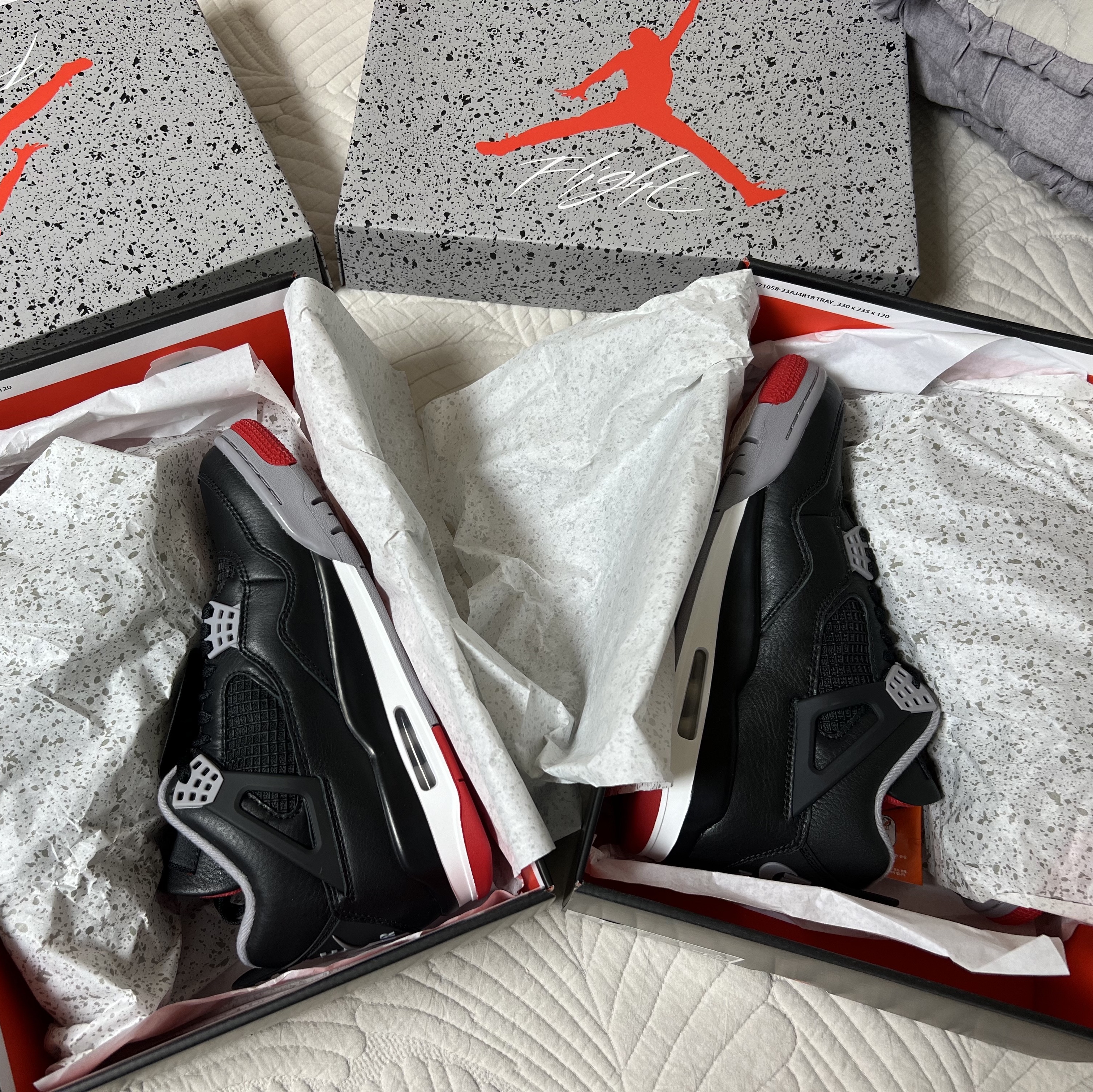 Jordan 4 Retro Bred Reimagined 착용 스타일 - 2