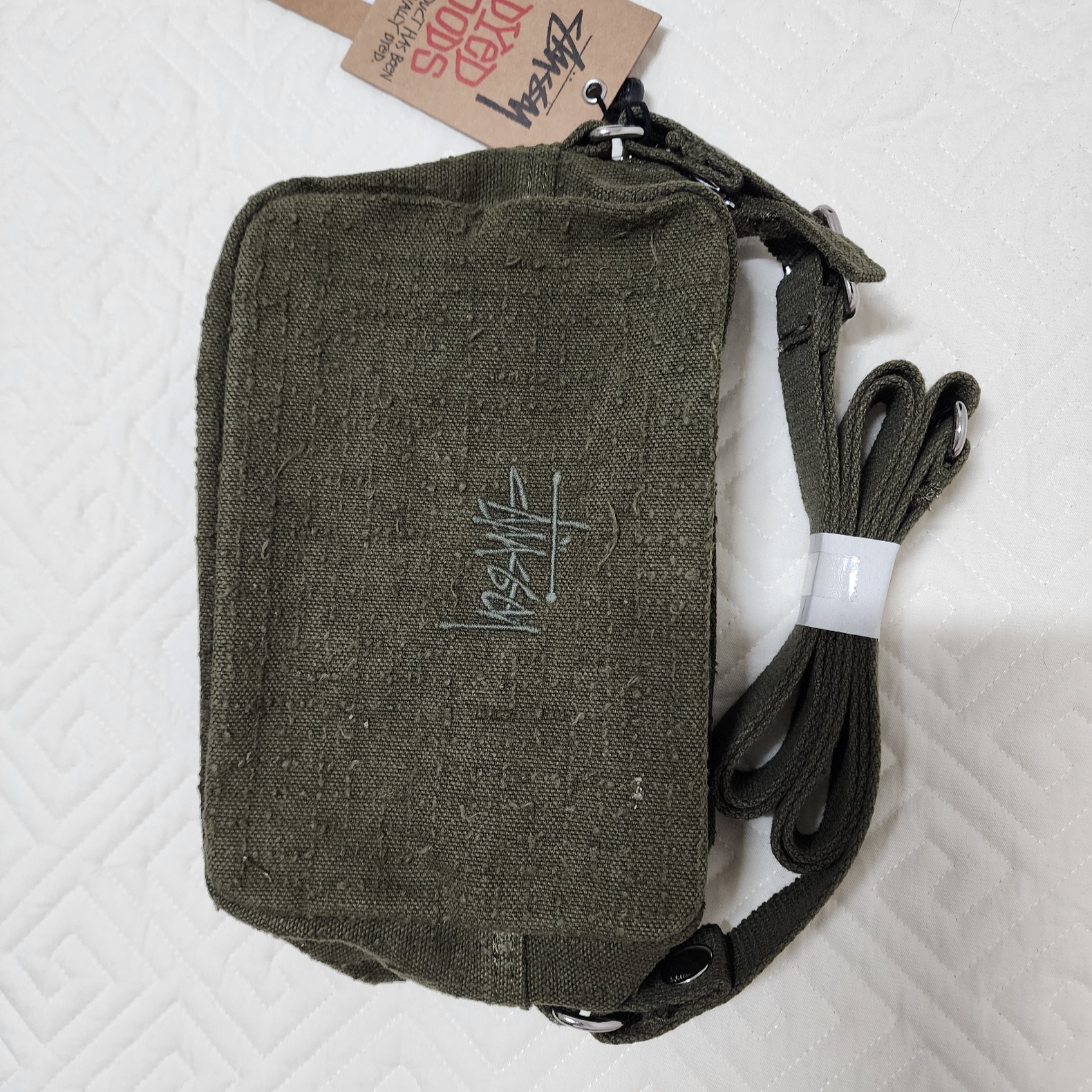 Stussy Needle Punch Side Pouch Olive 착용 스타일