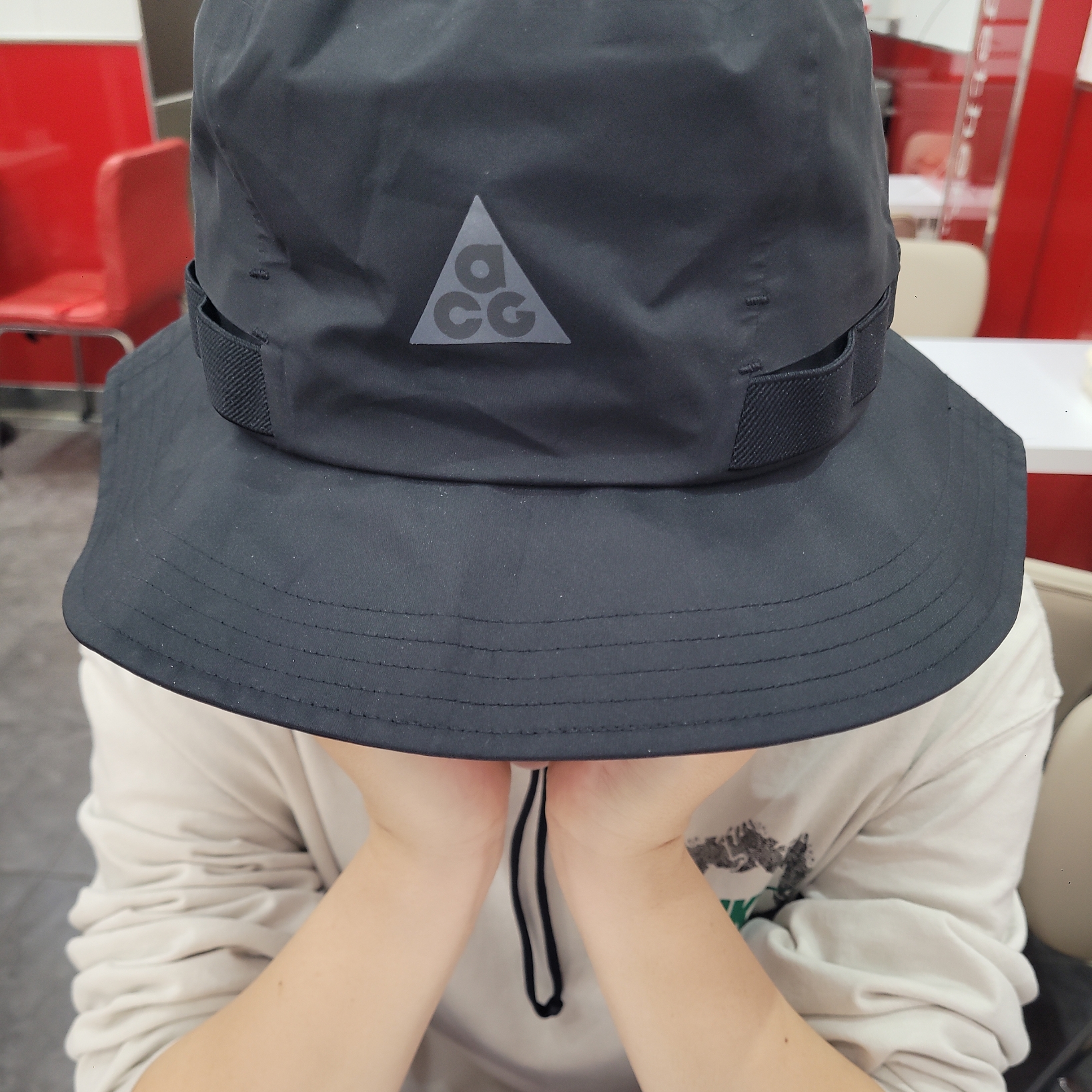 Nike ACG Apex Bucket Hat Black 착용 스타일