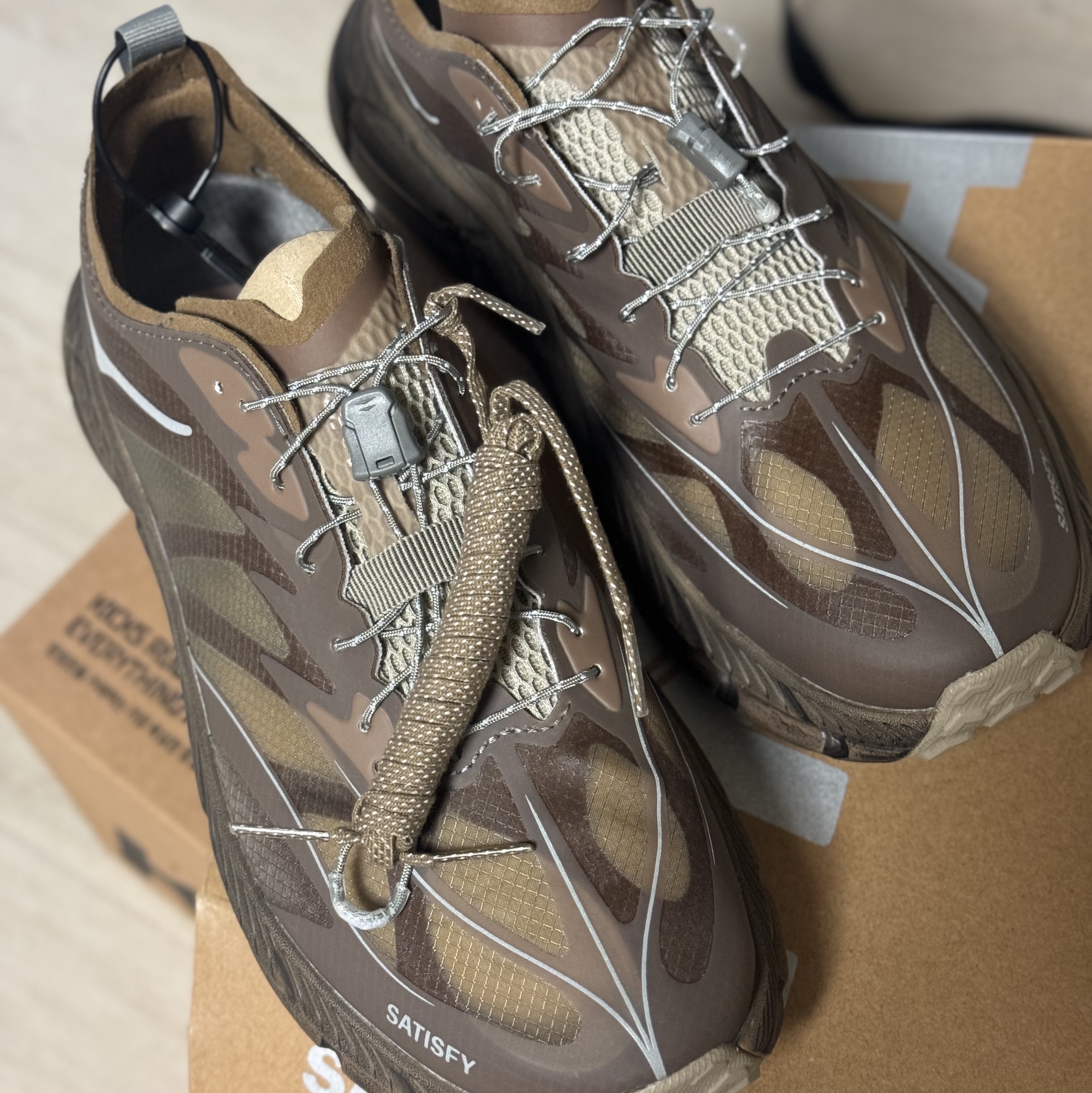 Hoka x Satisfy Mafate Speed 4 Lite Rubber 착용 스타일 - 5