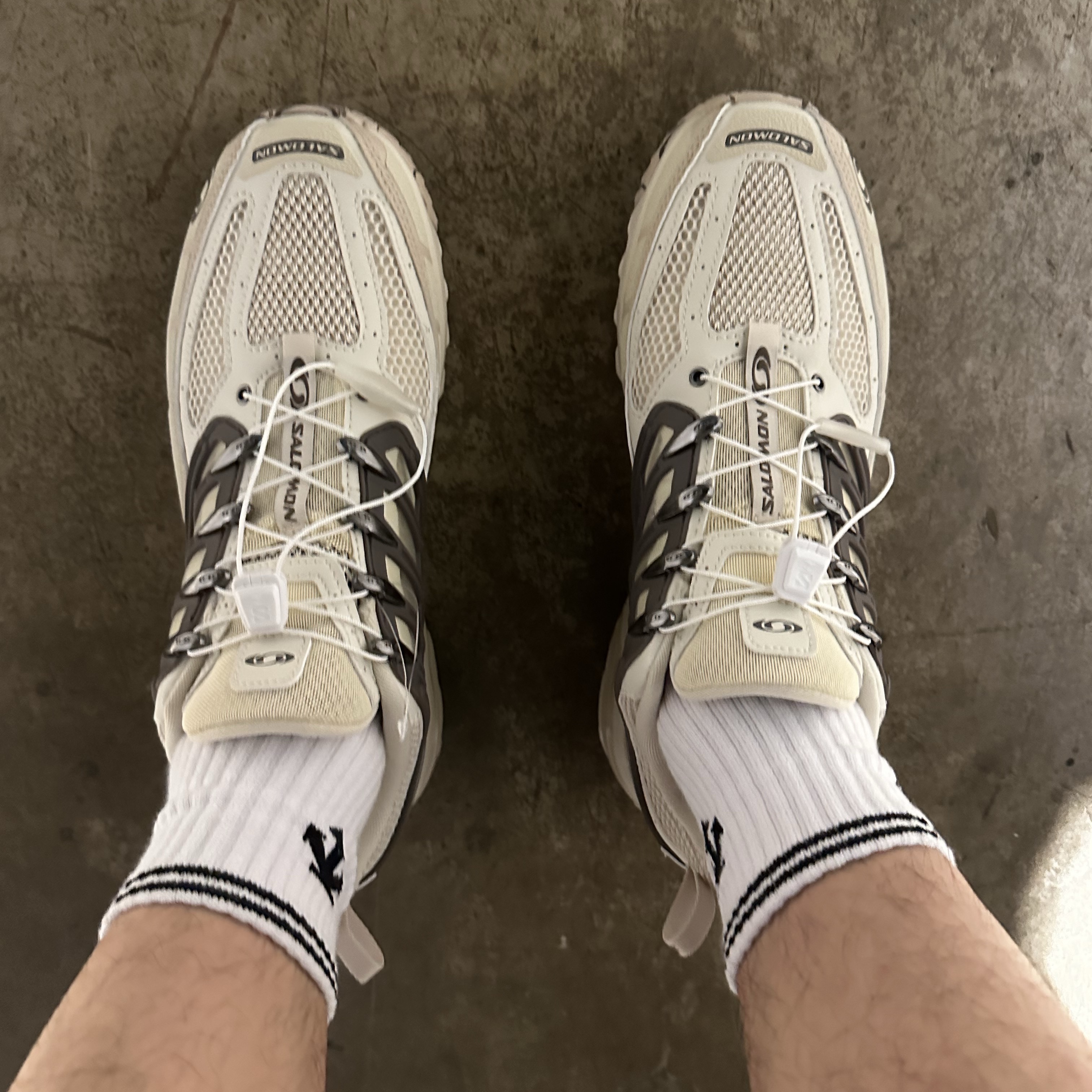 Salomon ACS Pro Desert Almond Milk 착용 스타일