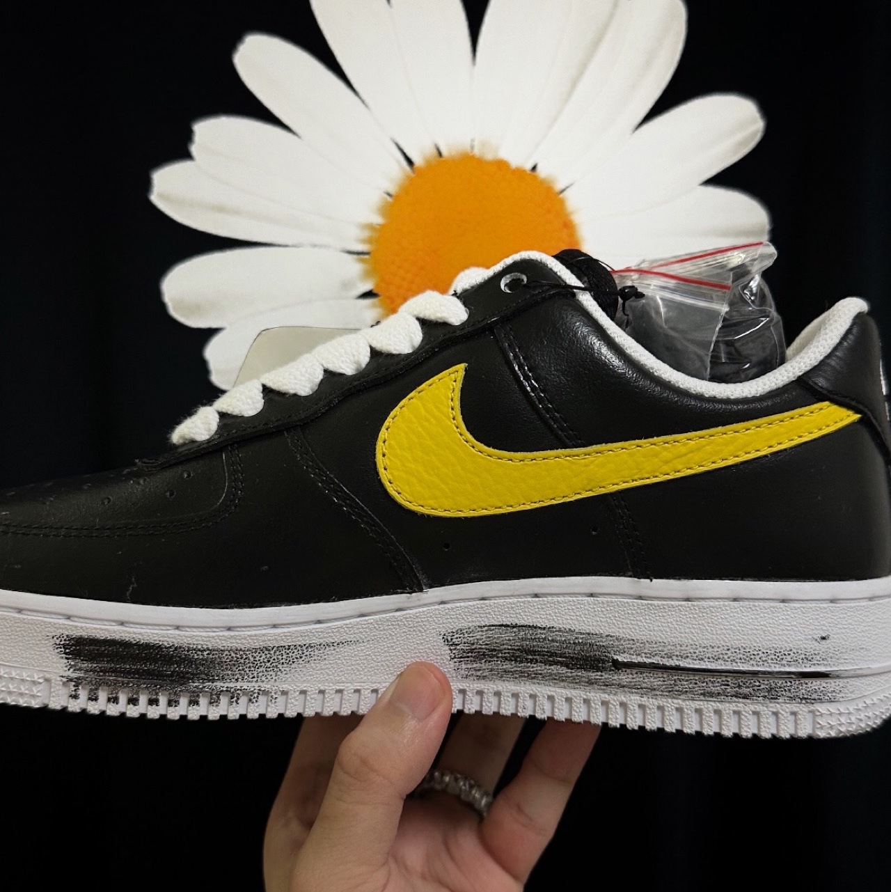 Nike x Peaceminusone Air Force 1 Low Para-Noise 3.0 Black and Multicolor 착용 스타일