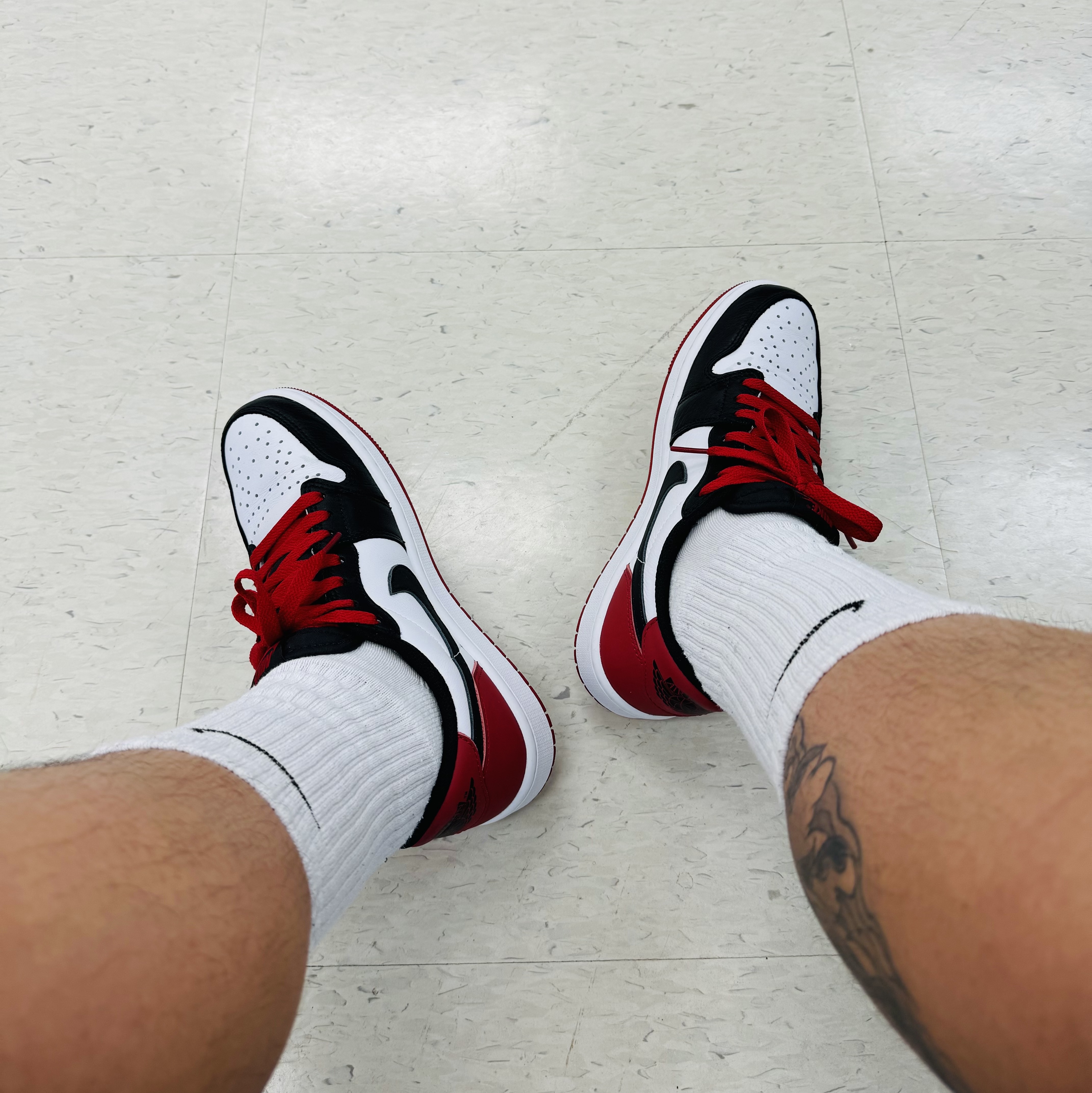 Jordan 1 Retro Low OG Black Toe 착용 스타일