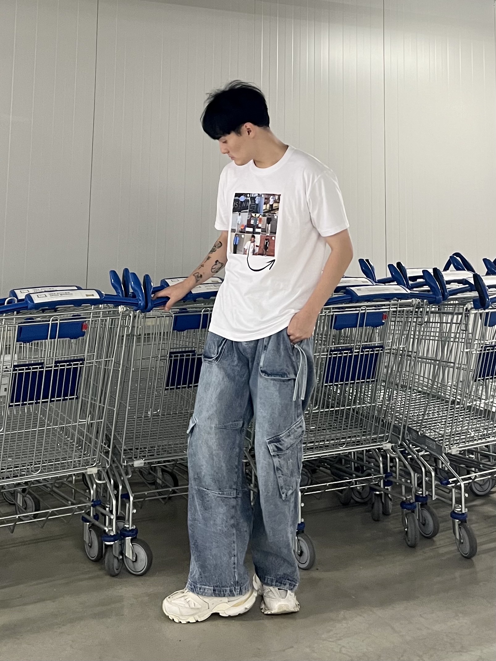 Balenciaga Track Sneakers White 착용 스타일 - 2