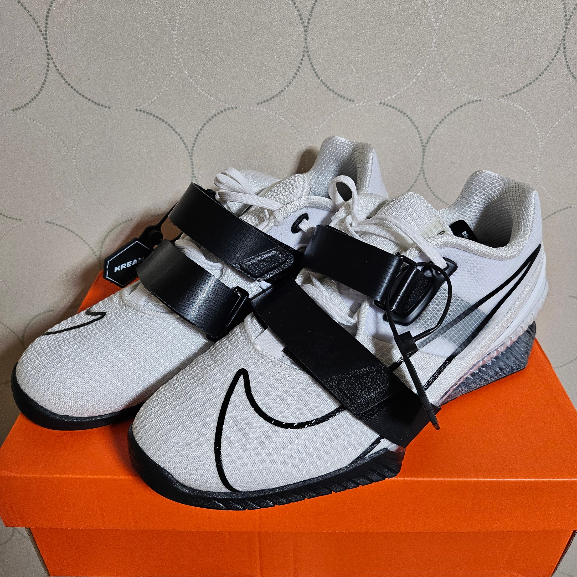 Nike Romaleos 4 White 착용 스타일 - 2