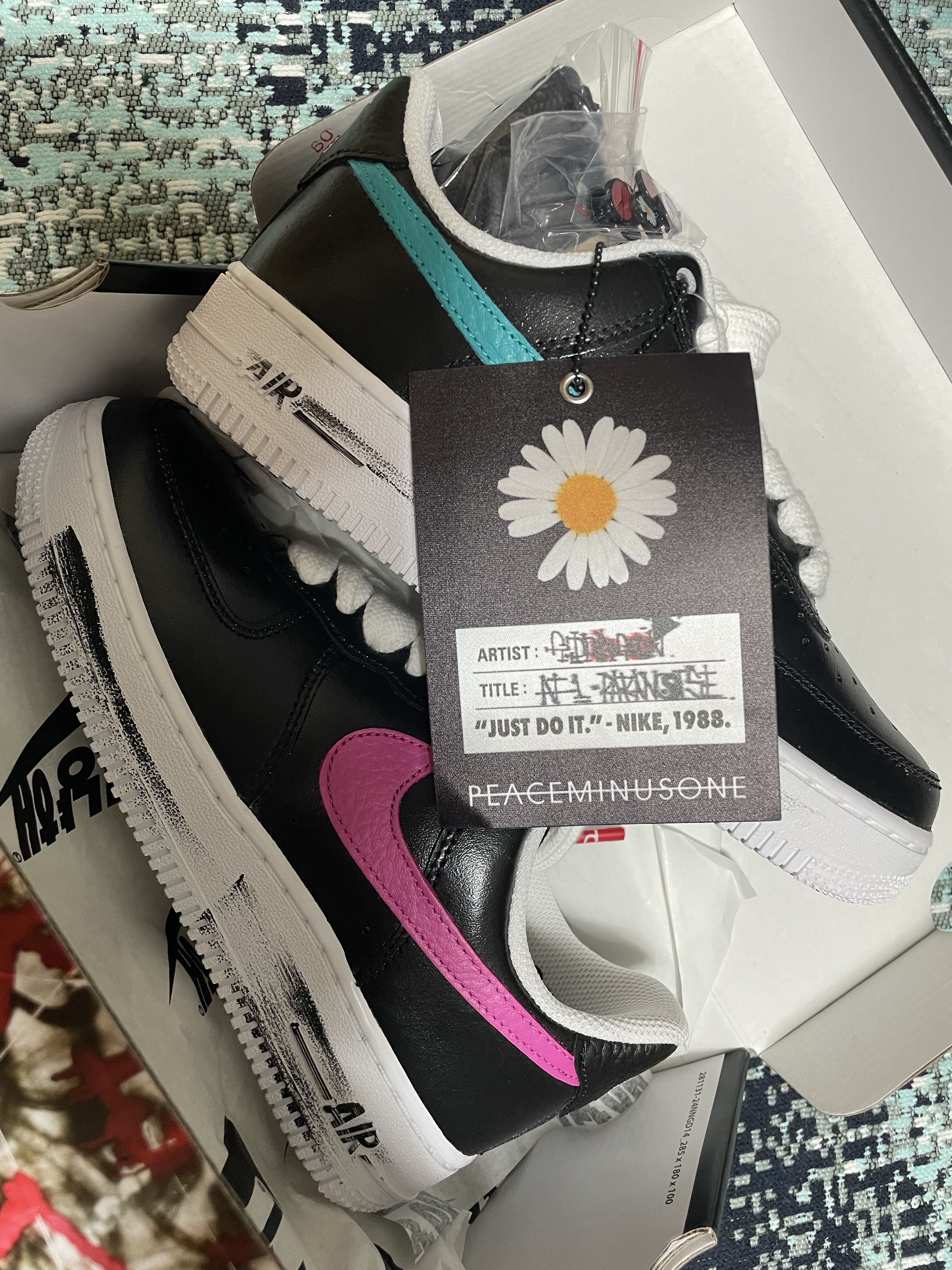 Nike x Peaceminusone Air Force 1 Low Para-Noise 3.0 Black and Multicolor 착용 스타일 - 2