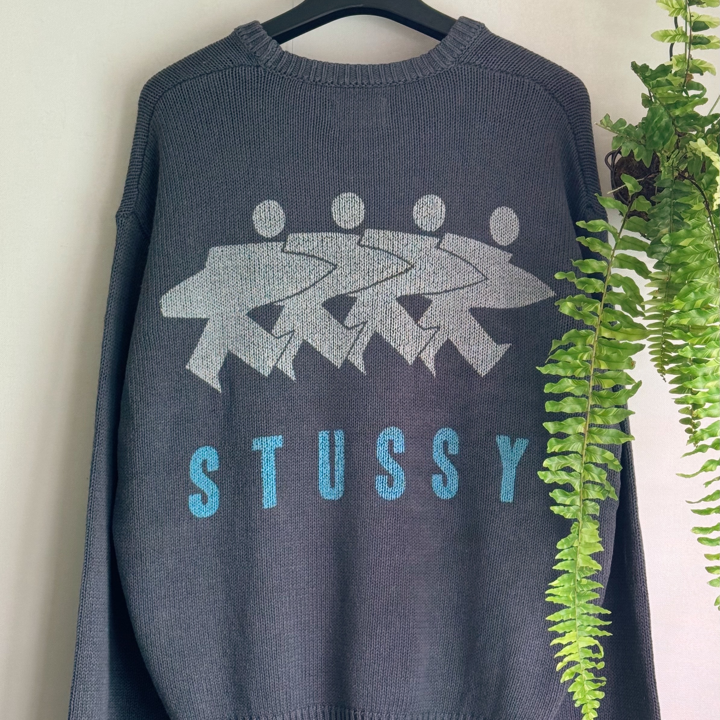 Stussy Surfman Icon Cotton Linen Crew Dusty Blue 착용 스타일