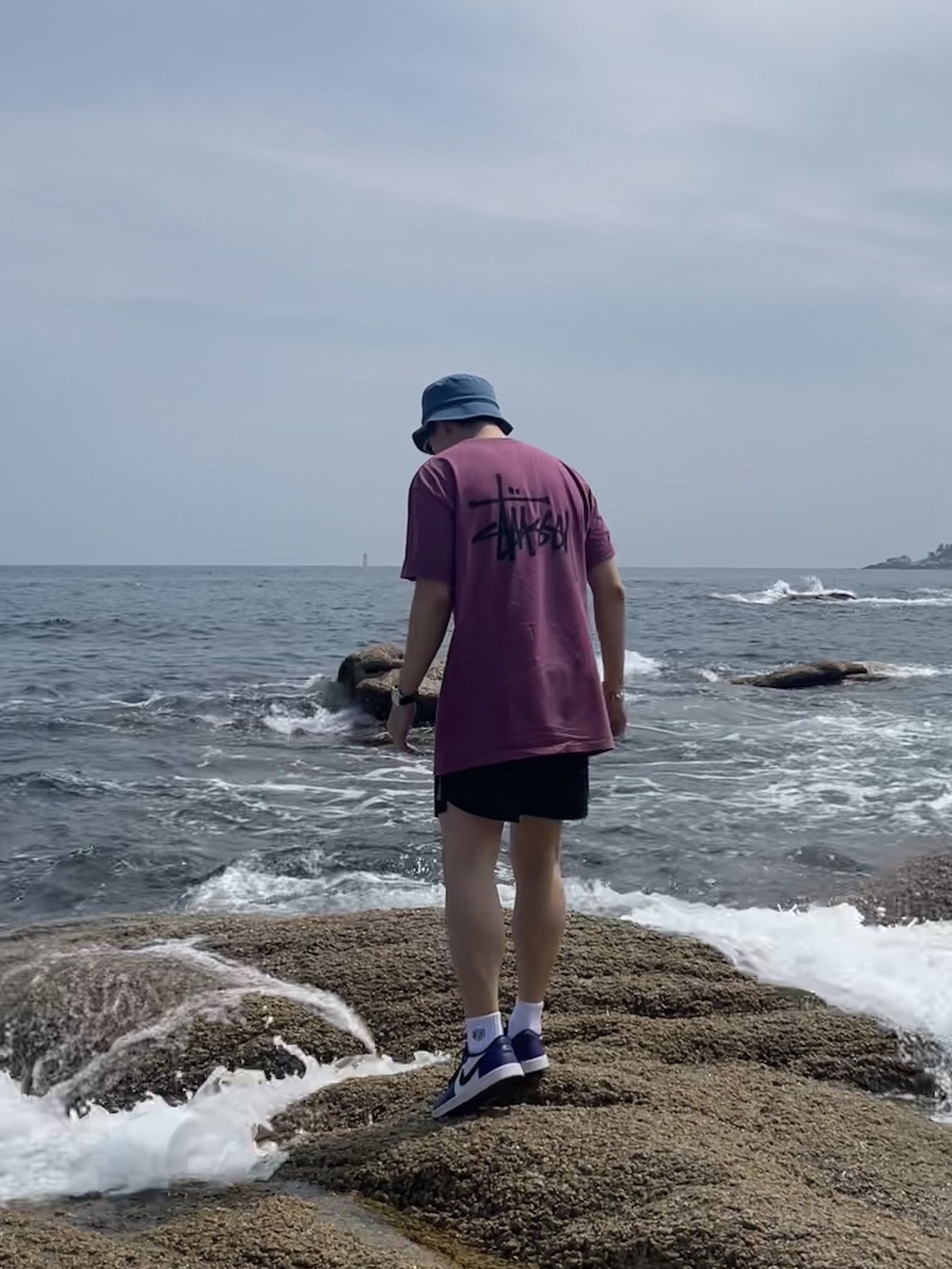 Jordan 1 Low Golf Court Purple, Stussy Basic Stussy T-Shirt Berry 2024 착용 스타일