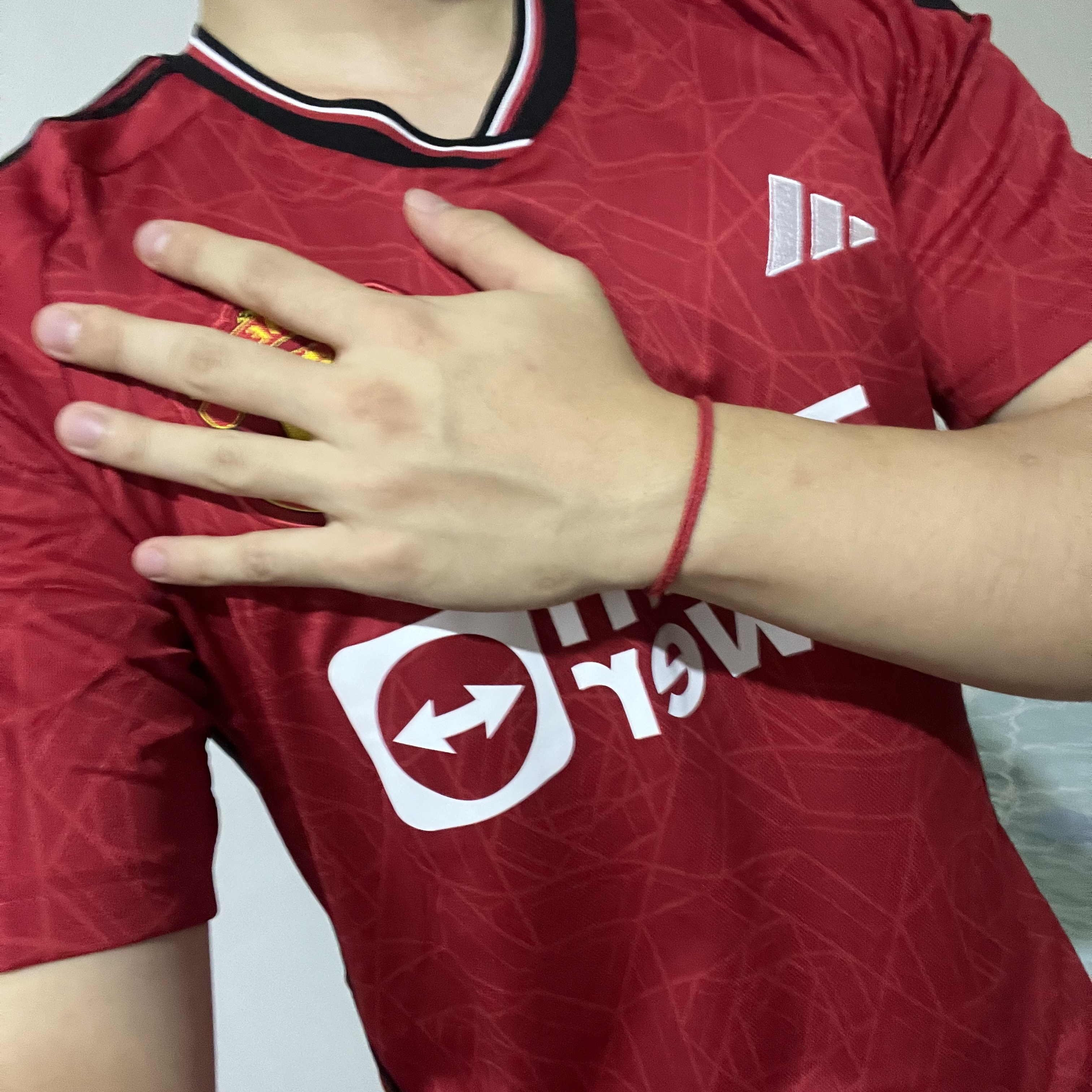Adidas Manchester United 2023/24 Home Jersey Team Collegiate Red - KR Sizing (Non Marking Ver.), Adidas Manchester United 2023/24 Home Authentic Jersey Team Collegiate Red - US Sizing (Non Marking Ver.) 착용 스타일