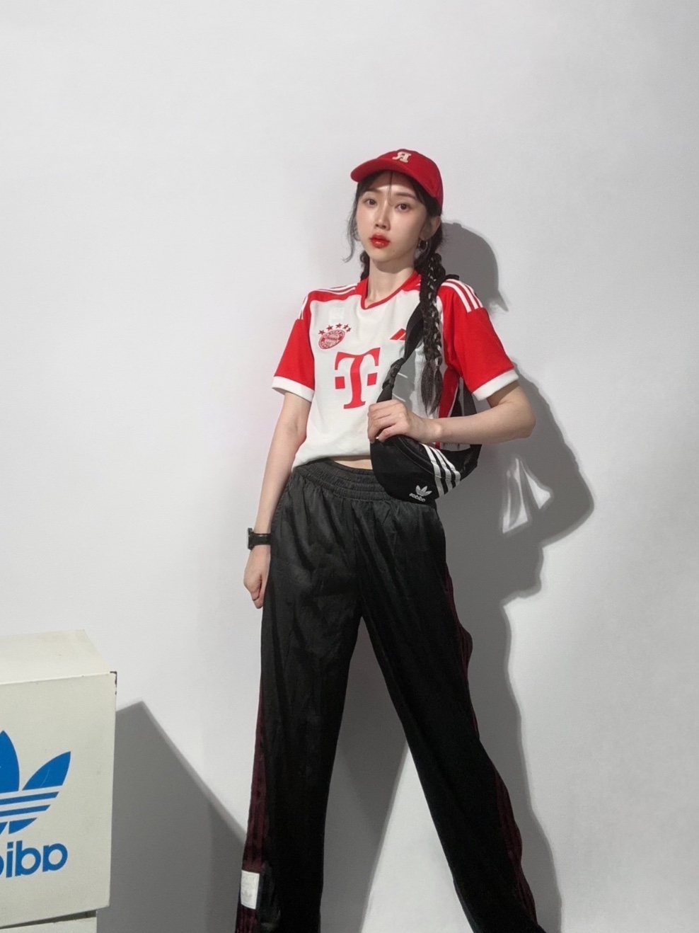 Adidas Bayern Munchen 2023/24 Home Jersey White Red - KR Sizing (Non Marking Ver.) 착용 스타일