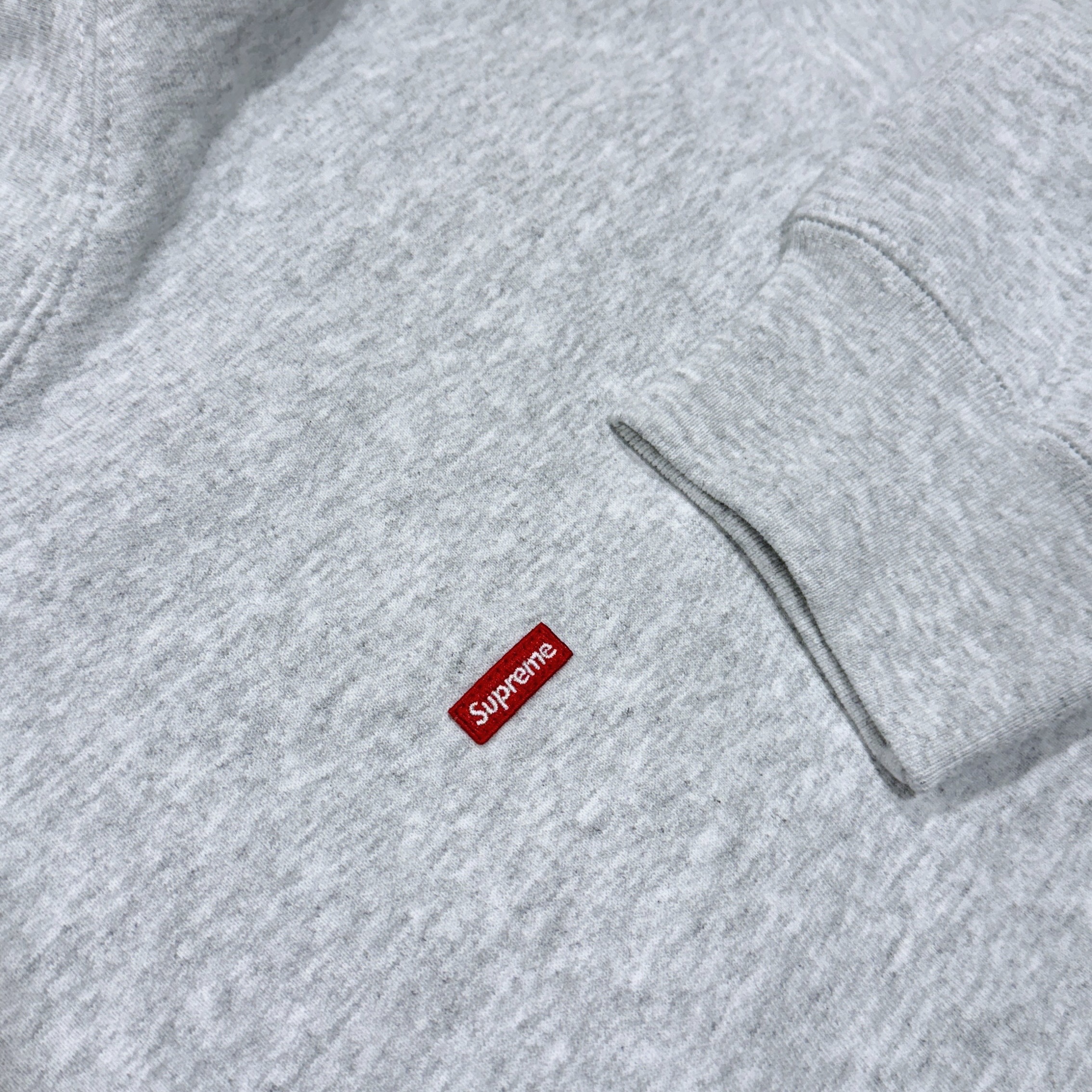 Supreme Small Box Hooded Sweatshirt Ash Grey - 24SS 착용 스타일