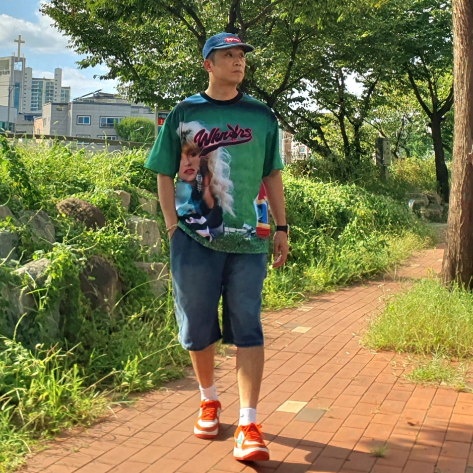 Nike Air Force 1 '07 LV8 Athletic Club Rush Orange Washed Teal, IAB Studio Socks White (5 Pack) 착용 스타일 - 2