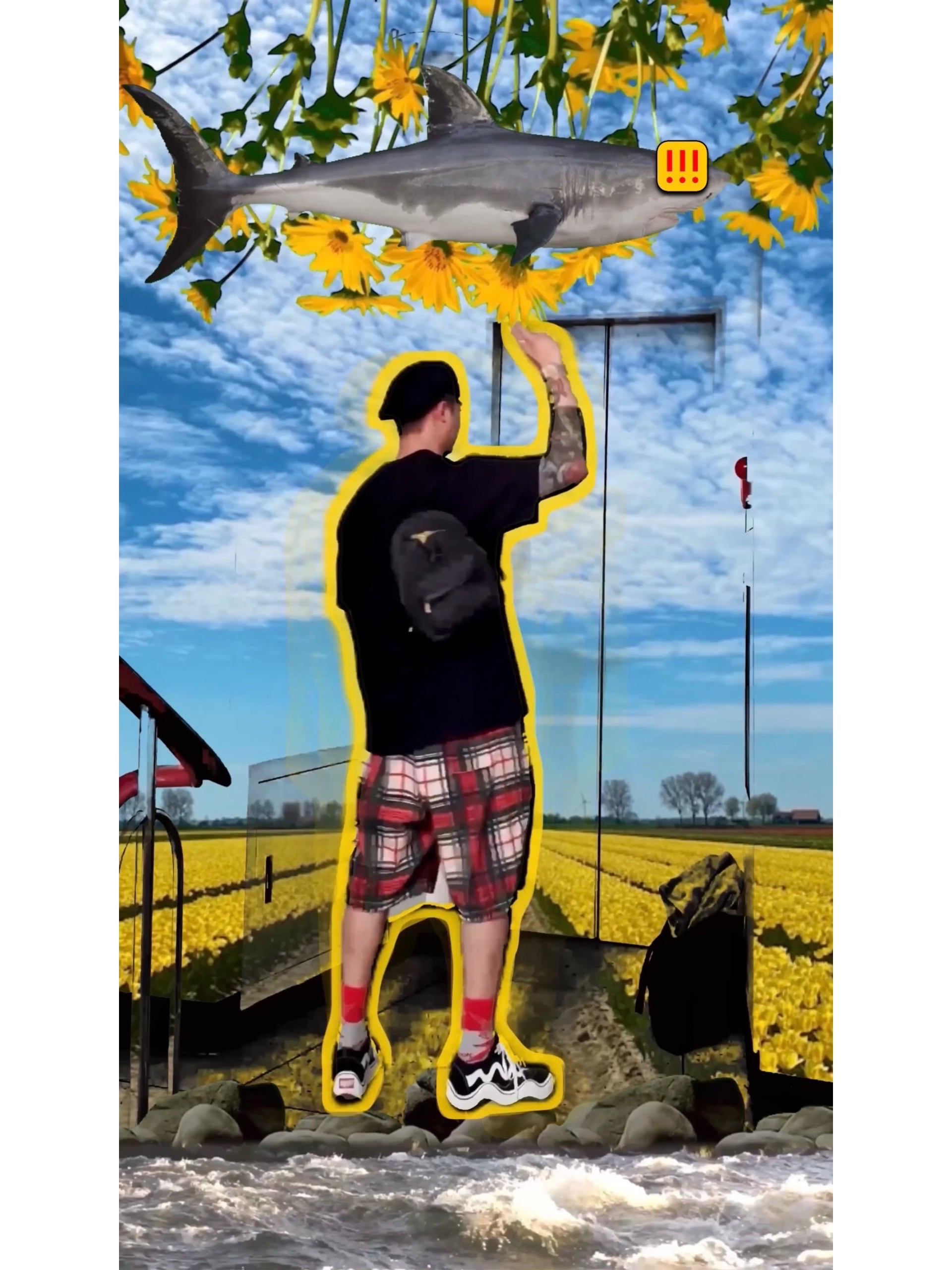 Supreme x Kangol Ventair Logo 504 Black - 22SS, Supreme x Burberry Box Logo T-Shirt Black - 22SS 착용 스타일 - 6